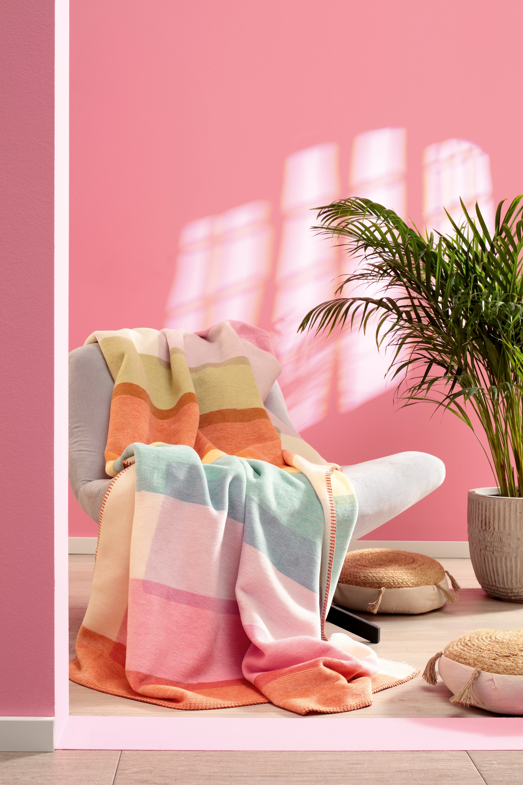 Biederlack Wohndecke »Wohndecke Floating Forms« pastelligen Bonbon-Farben mit Zierstich