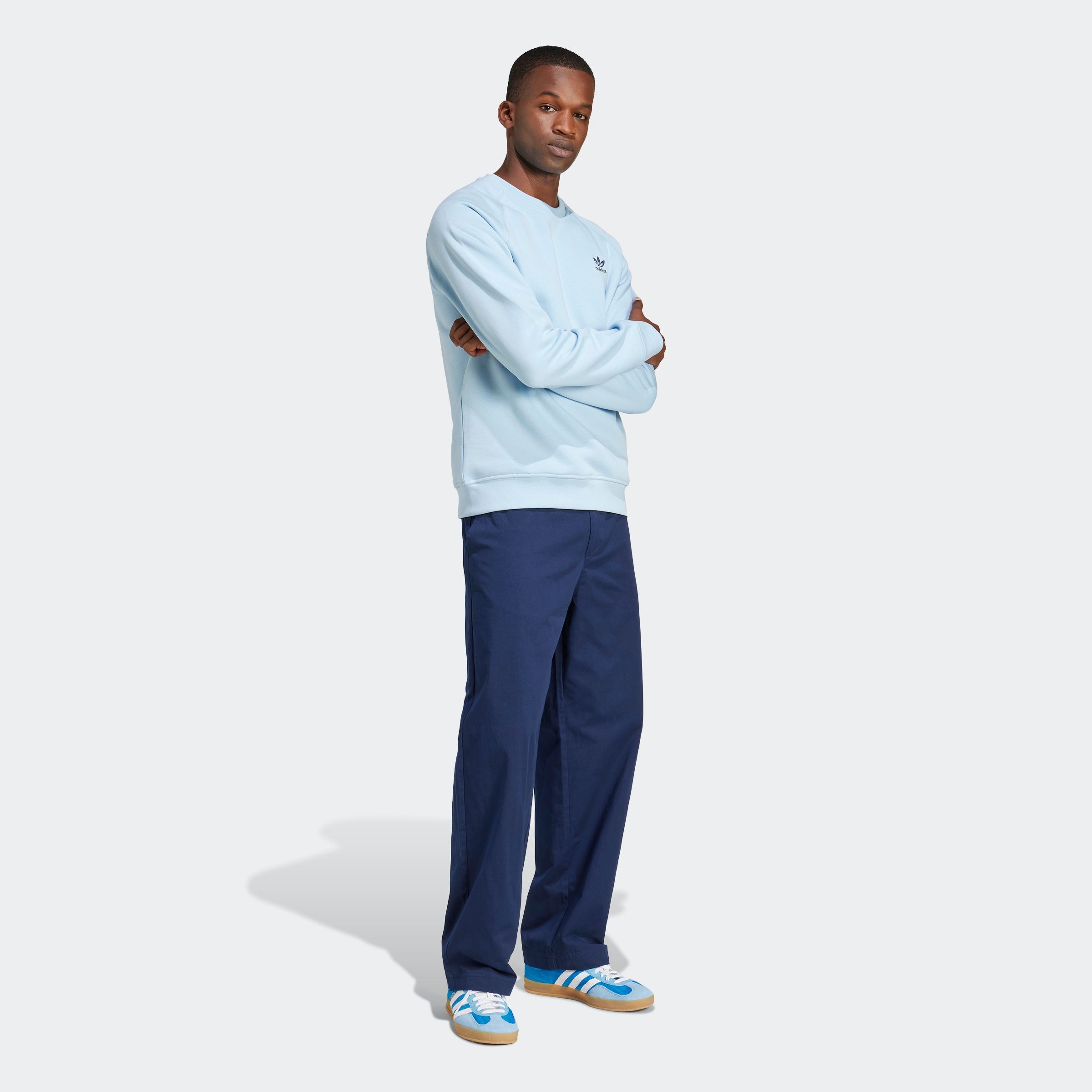 adidas Originals Sweatshirt »ESS CREW«, Essentials Pullover, weiche Innenseite