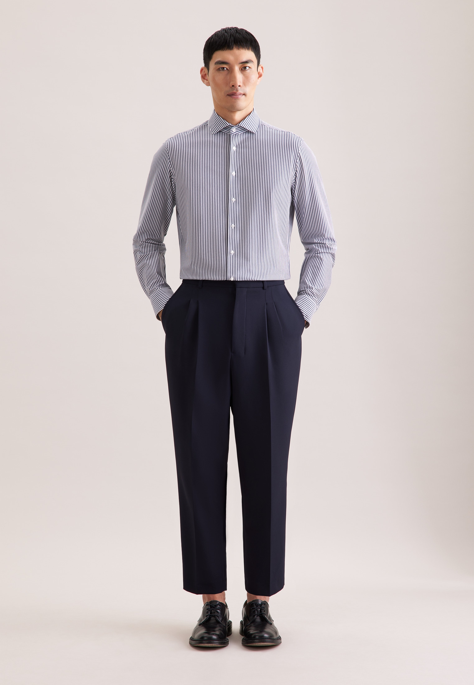 seidensticker Businesshemd »Schwarze Rose« Shaped 1/1 Kentkragen Gestreift