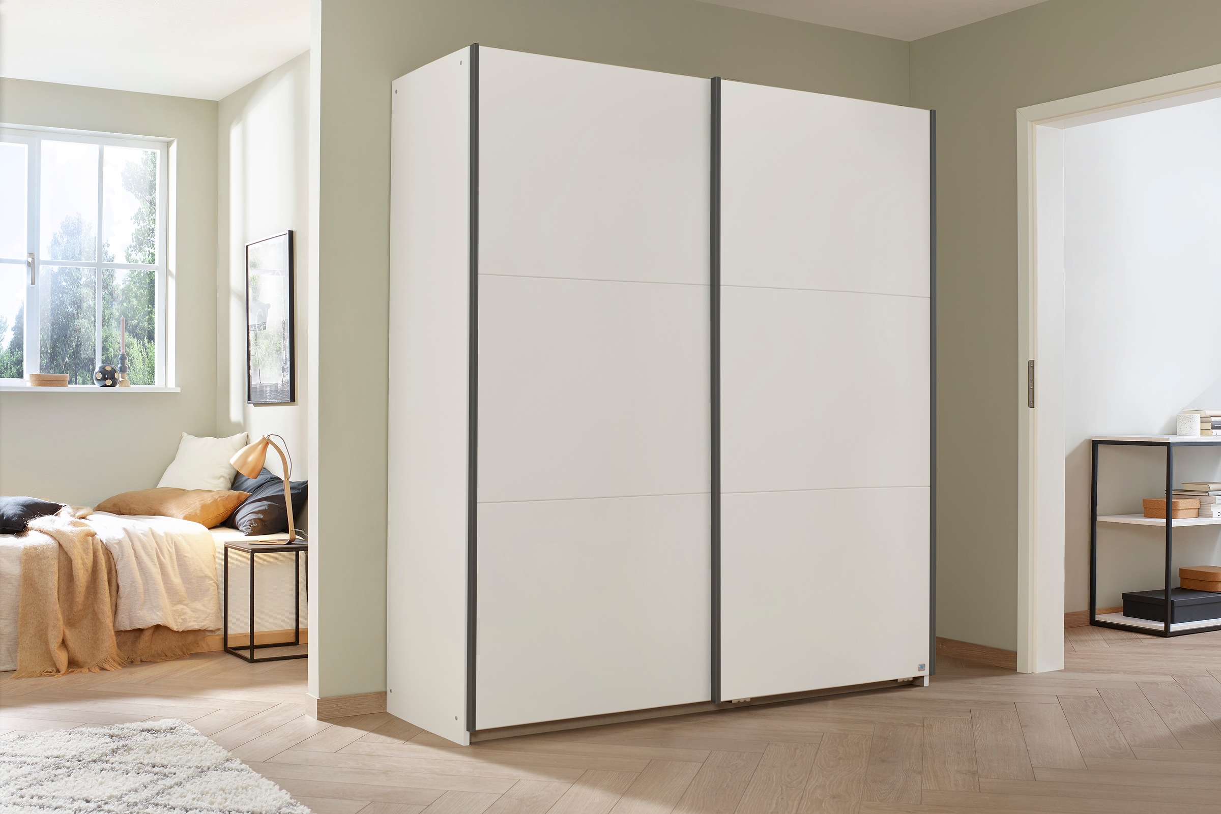 rauch Schwebetürenschrank »Kleiderschrank Schrank Garderobe Wäscheschrank DRAX«, optional mit Spiegel MADE IN GERMANY