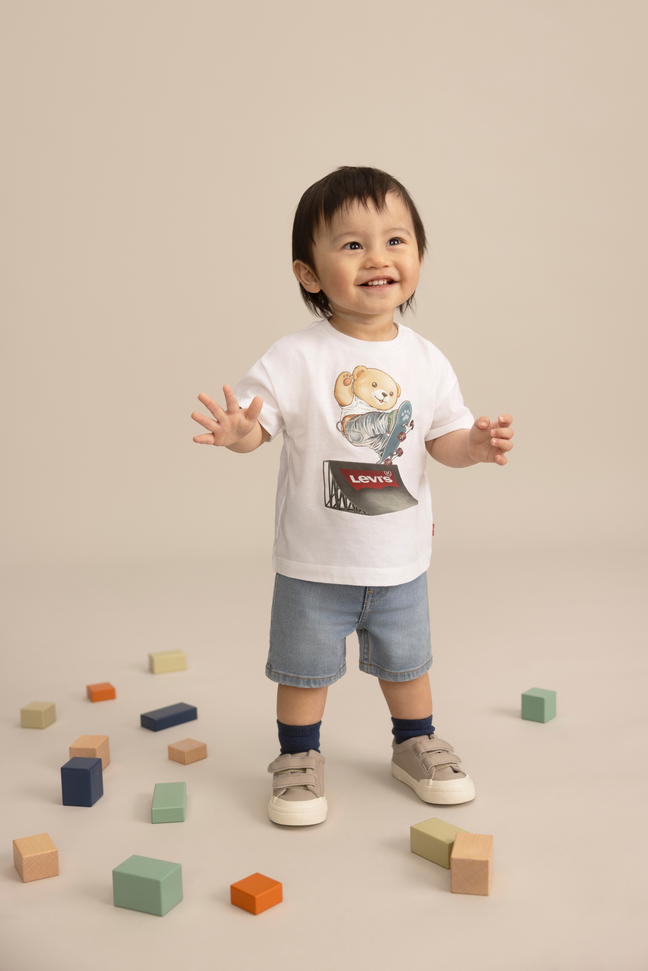Levi's® Kids Shirt & Shorts »LVB SKATER LEVI TEE & DENIM SE« 2 tlg. for Boys, Jeans-Shirts und Printshirt
