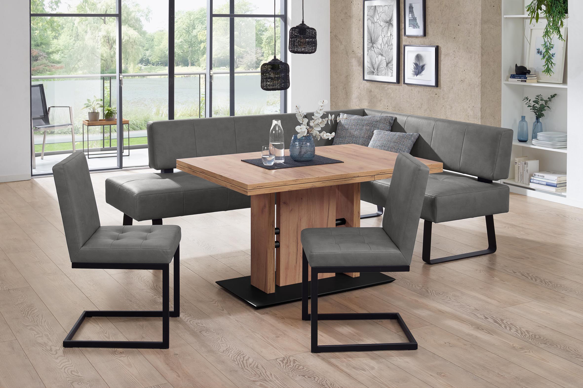 K+W Komfort & Wohnen Essgruppe »Spider II« 4 Stk. tlg. langer Schenkel wahweise in 2 Breiten, 2 Freischwinger, 1 Tisch