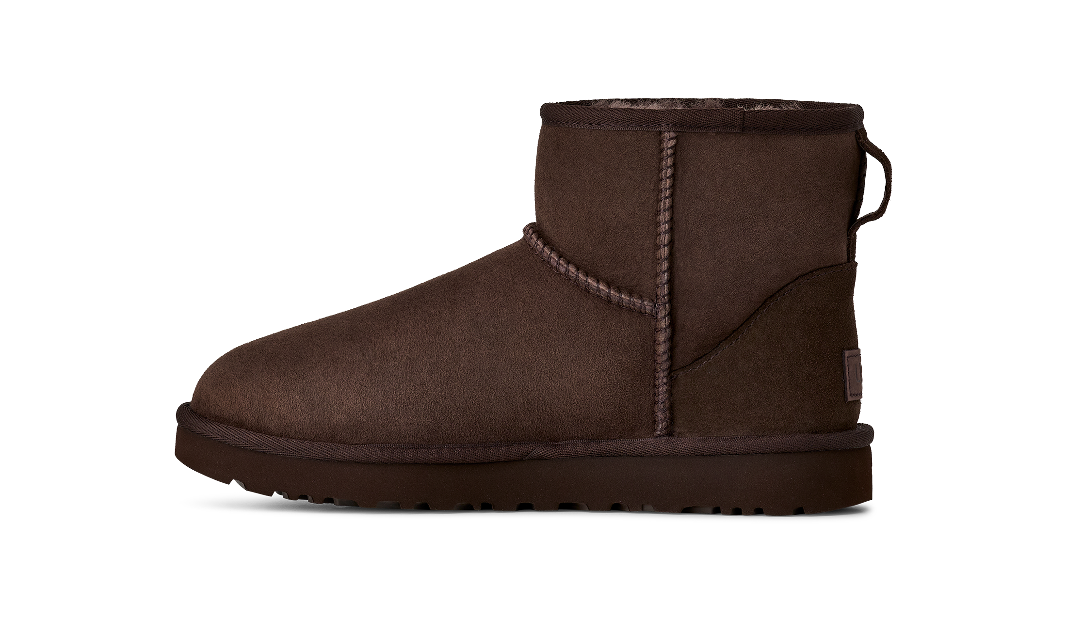 UGG Winterboots »Unisex, W CLASSIC MINI II«  Schlupfschuh, Kurz-Boots mit Ziernähten