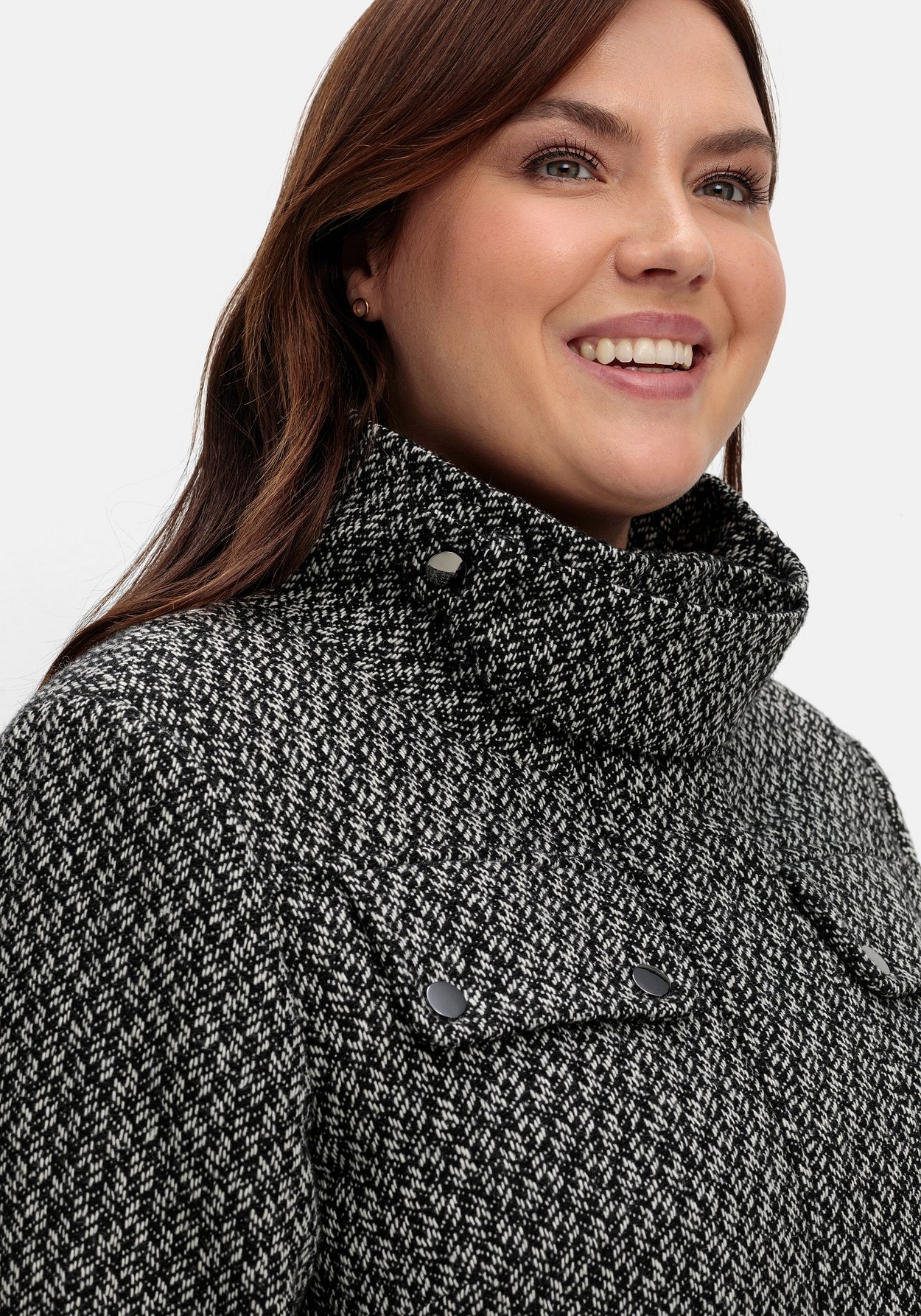 Sheego Trenchcoat »Mantel im Cargo-Stil, mit Stehkragen«