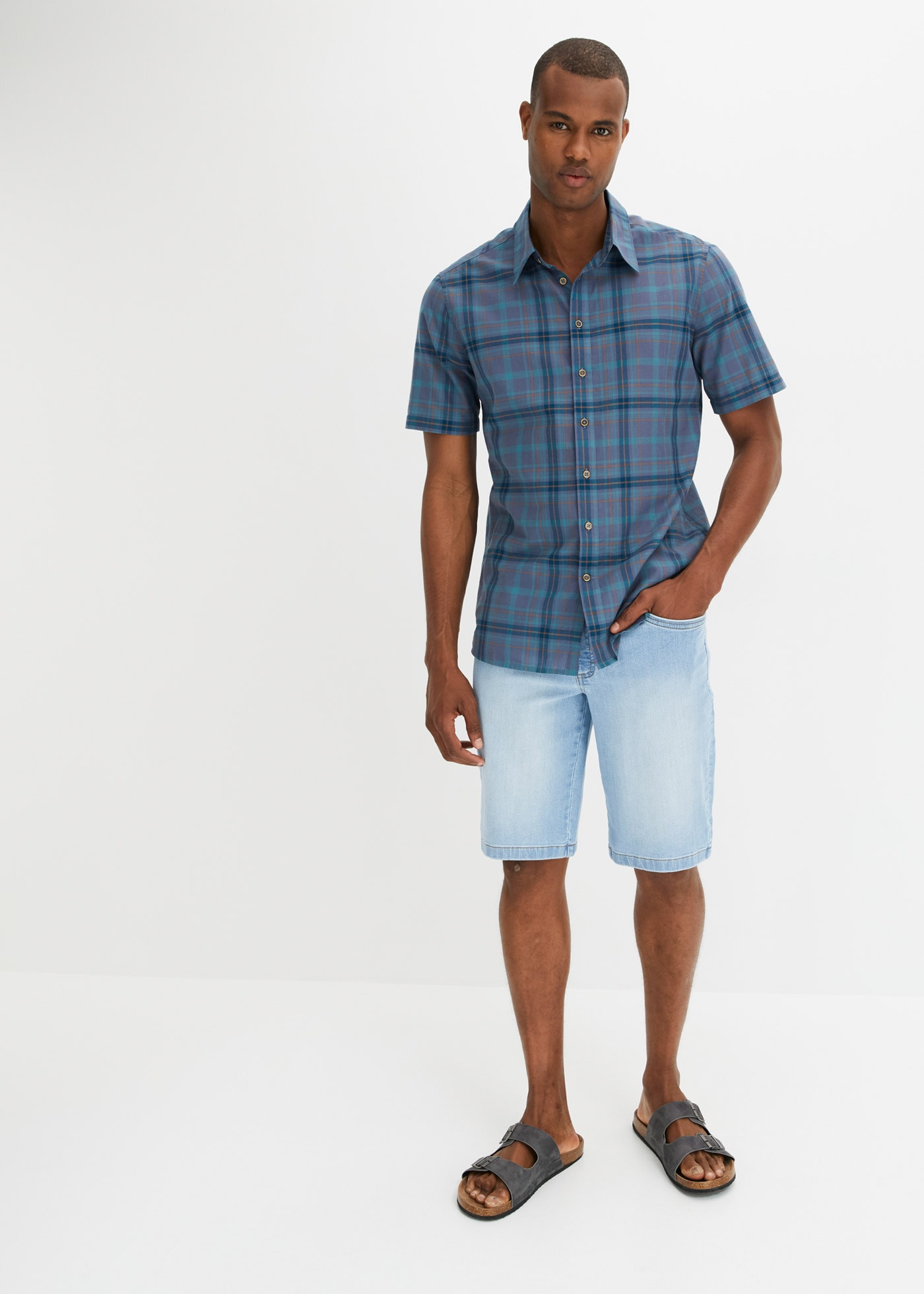 bonprix Kurzarmhemd Regular Fit, aus Baumwolle, mit Karomuster, mit Kentkragen