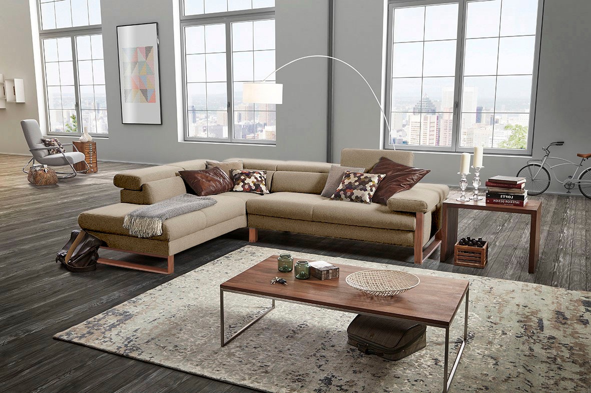W.SCHILLIG Ecksofa »finn, Designsofa mit tollem Sitzkomfort, bequem, L-Form«, German Design Award 2016, Fußgestell Nussbaum natur, Breite 281 cm