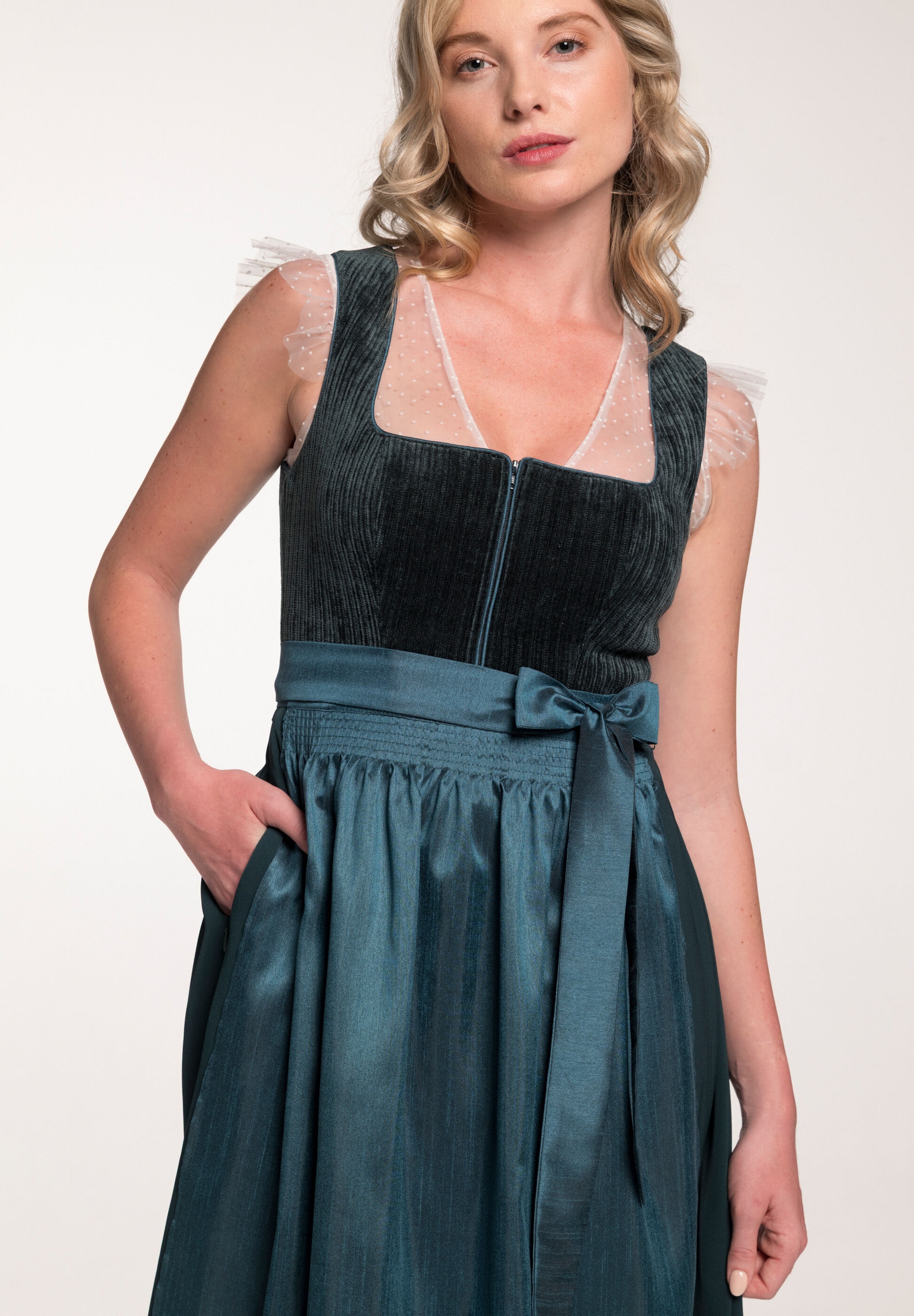 Spieth & Wensky Dirndl »Grant« samtiges Oberteil mit Cordoptik