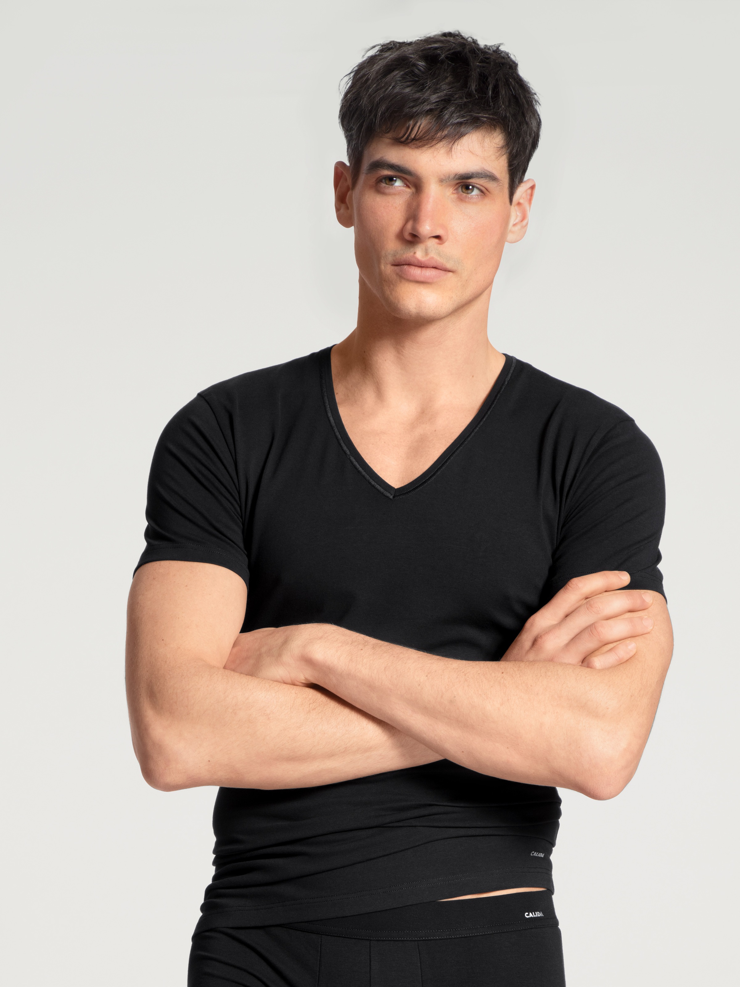CALIDA T-Shirt »Cotton Code«, mit V-Ausschnitt und perfekter Passform