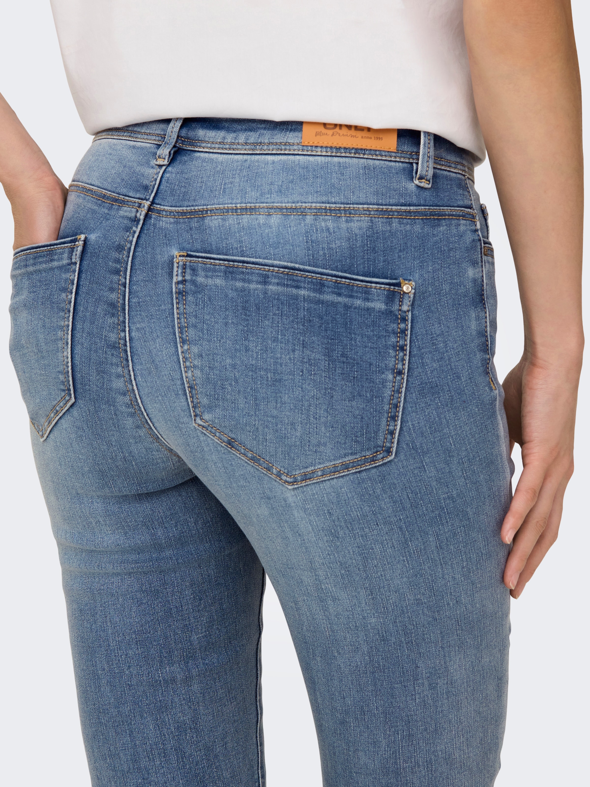 ONLY Skinny-fit-Jeans »ONLWAUW MID SKINNY DNM GUABOX«