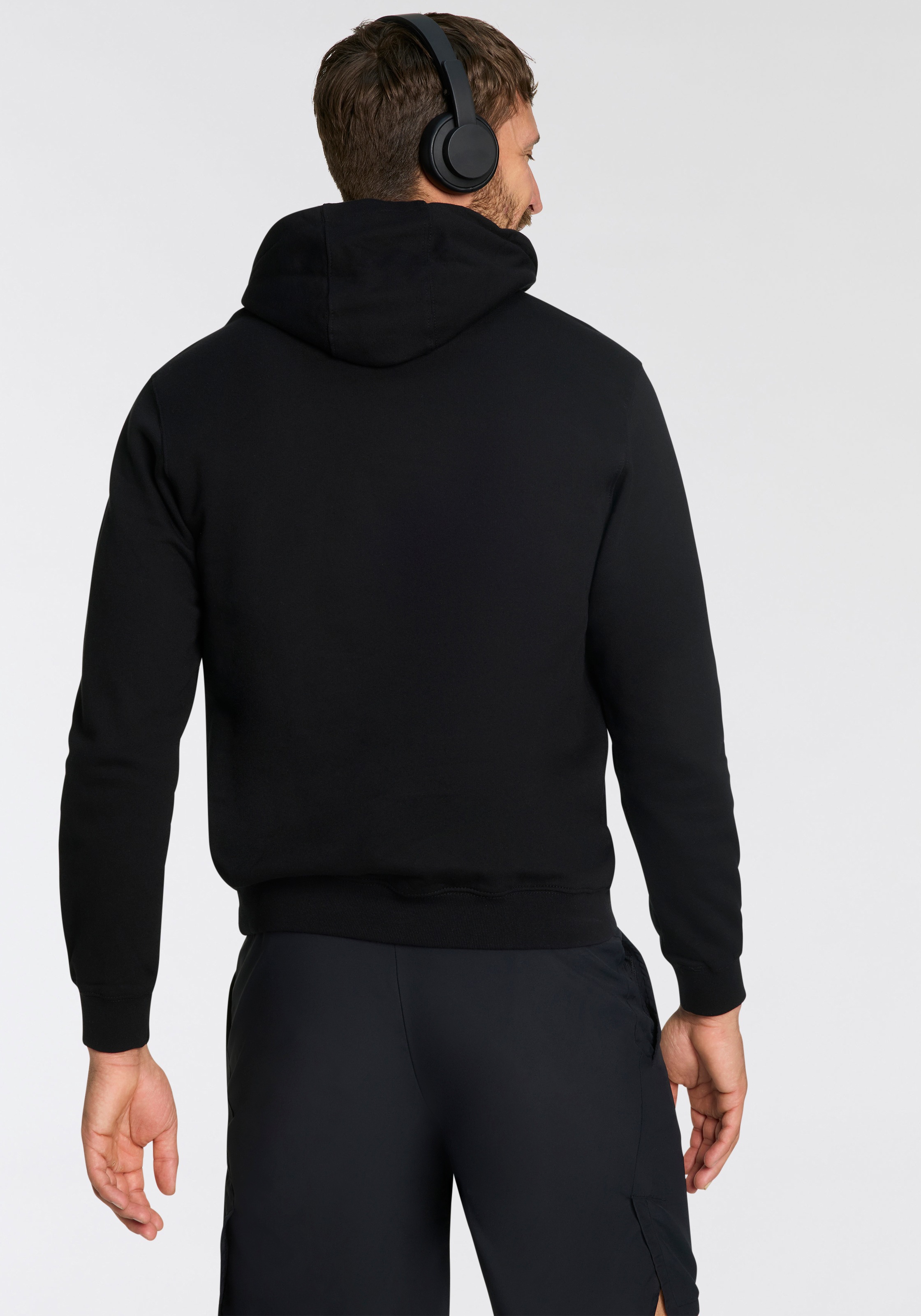 Vans Kapuzensweatshirt »MN VANS CLASSIC PO HOODIE II«, Kapuzenpullover mit großem Logoprint
