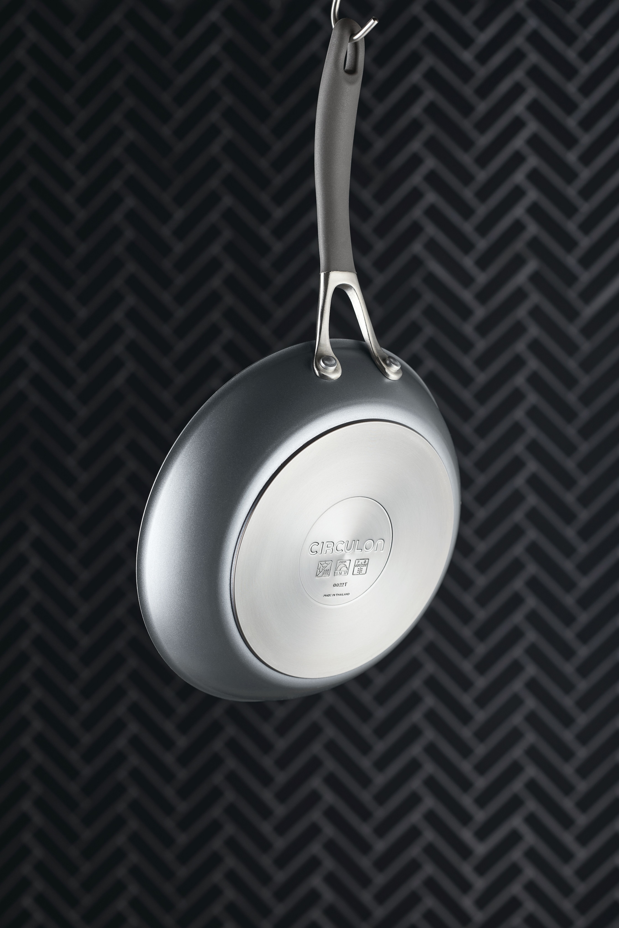 Circulon Bratpfanne »Circulon A1 Bratpfanne flach« Edelstahl 1 Stk. tlg. dreilagig beschichtet, kratzfest, spülmaschinenfest