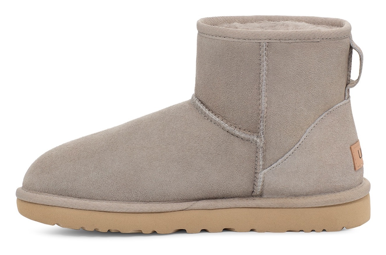UGG Schlupfboots »Classic Mini II«, Bequemschuh, Freizeitschuh im Twinface-Design
