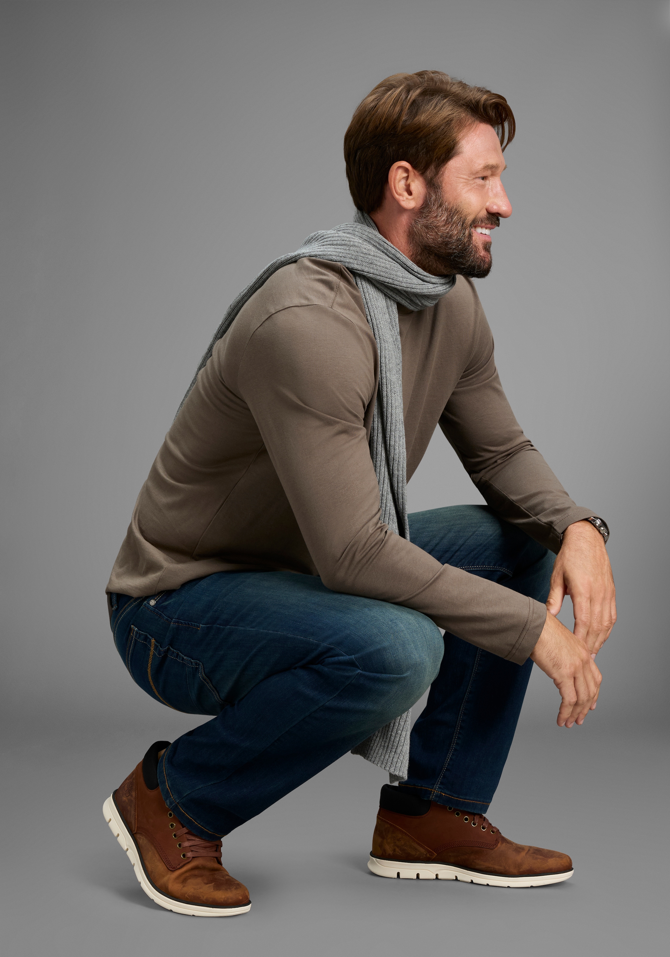 Arizona Straight-Jeans gerades Bein, mit Eingrifftaschen, Gesäßtaschen und Coinpocket