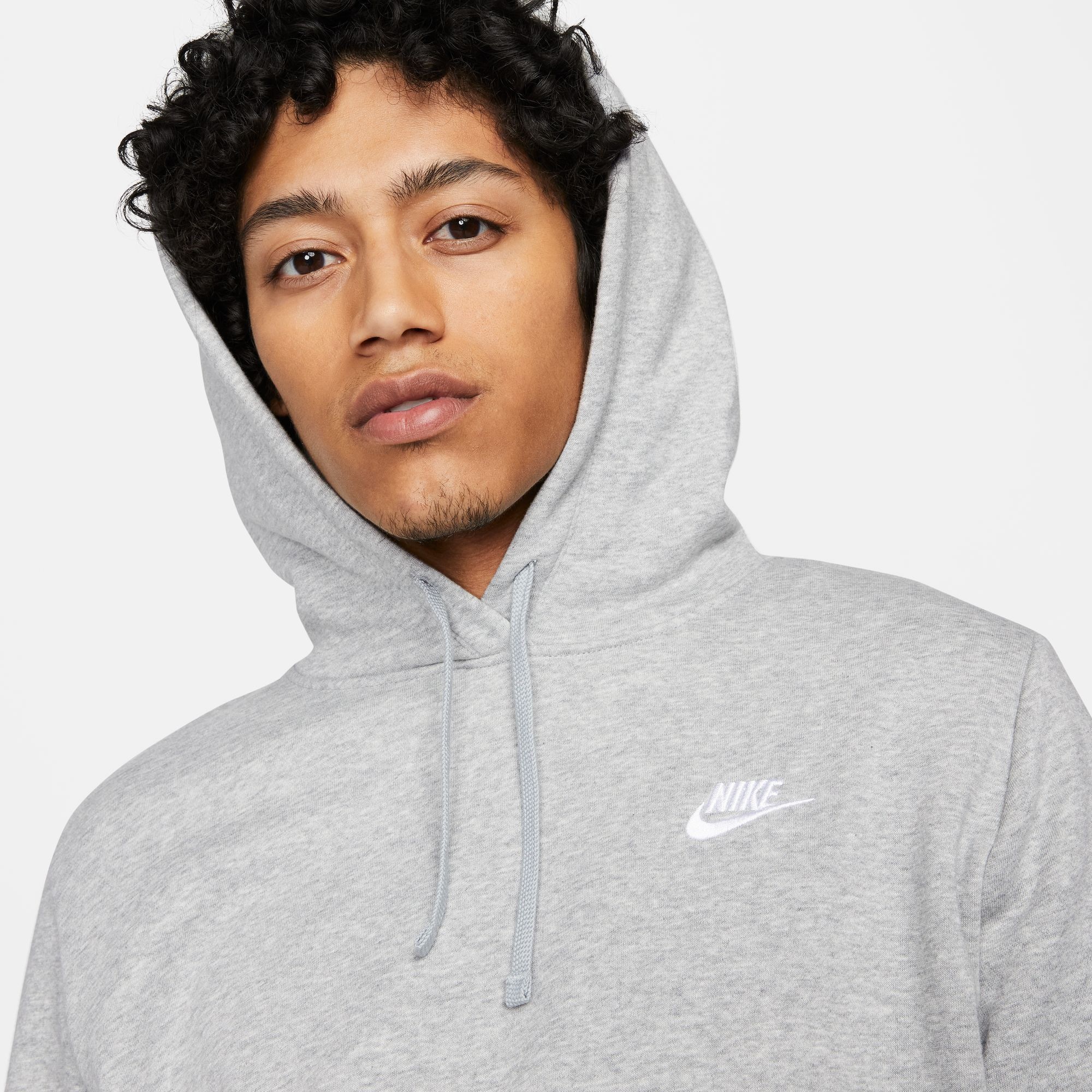 Nike Sportswear Kapuzensweatshirt »CLUB FLEECE WOMEN'S PULLOVER HOODIE«, Damen Kapuzenpullover aus weichem Fleece Material