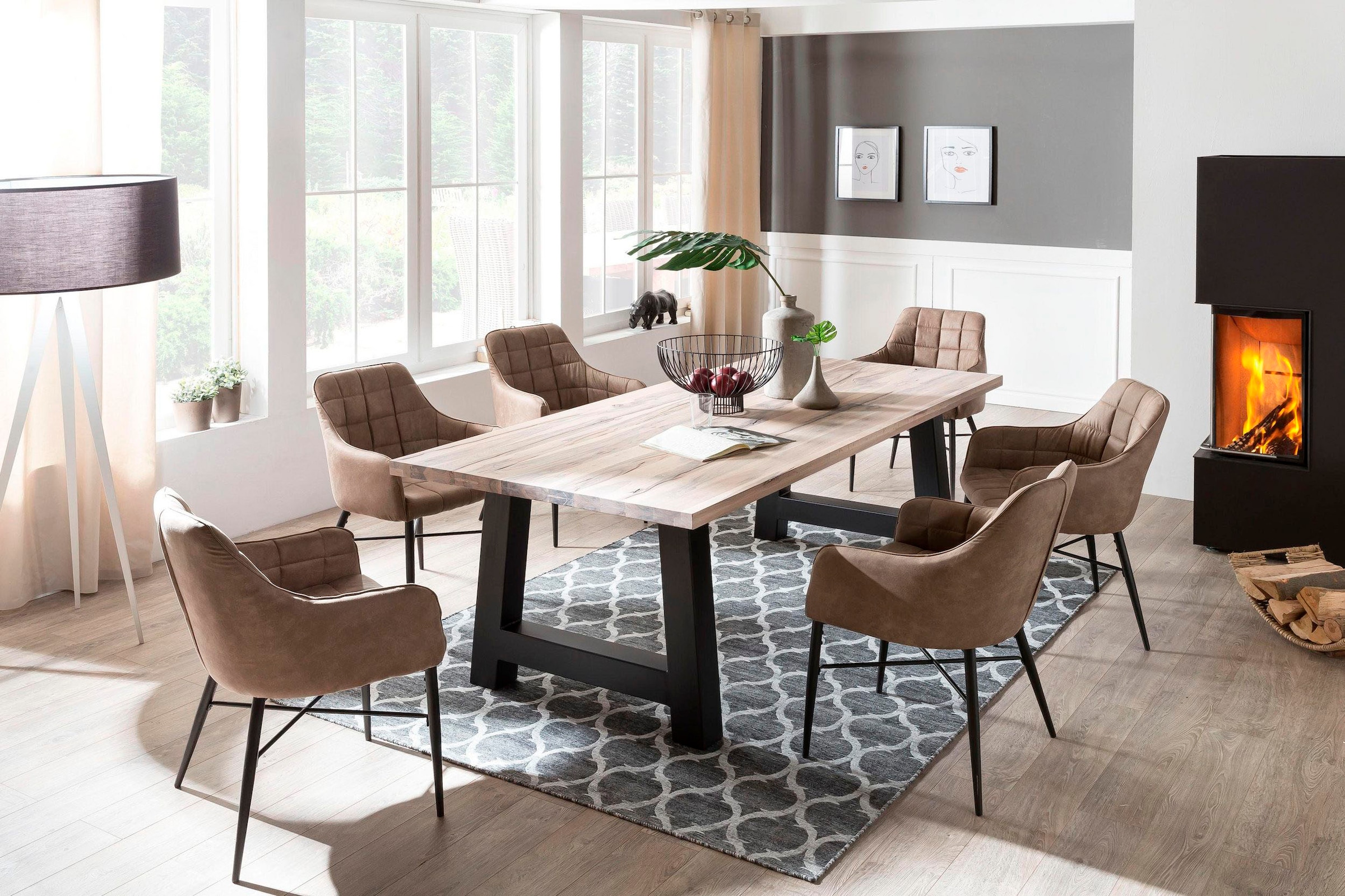 Home affaire Esstisch »New York«, Balkeneiche massiv mit ausdrucksstarker Holzoptik