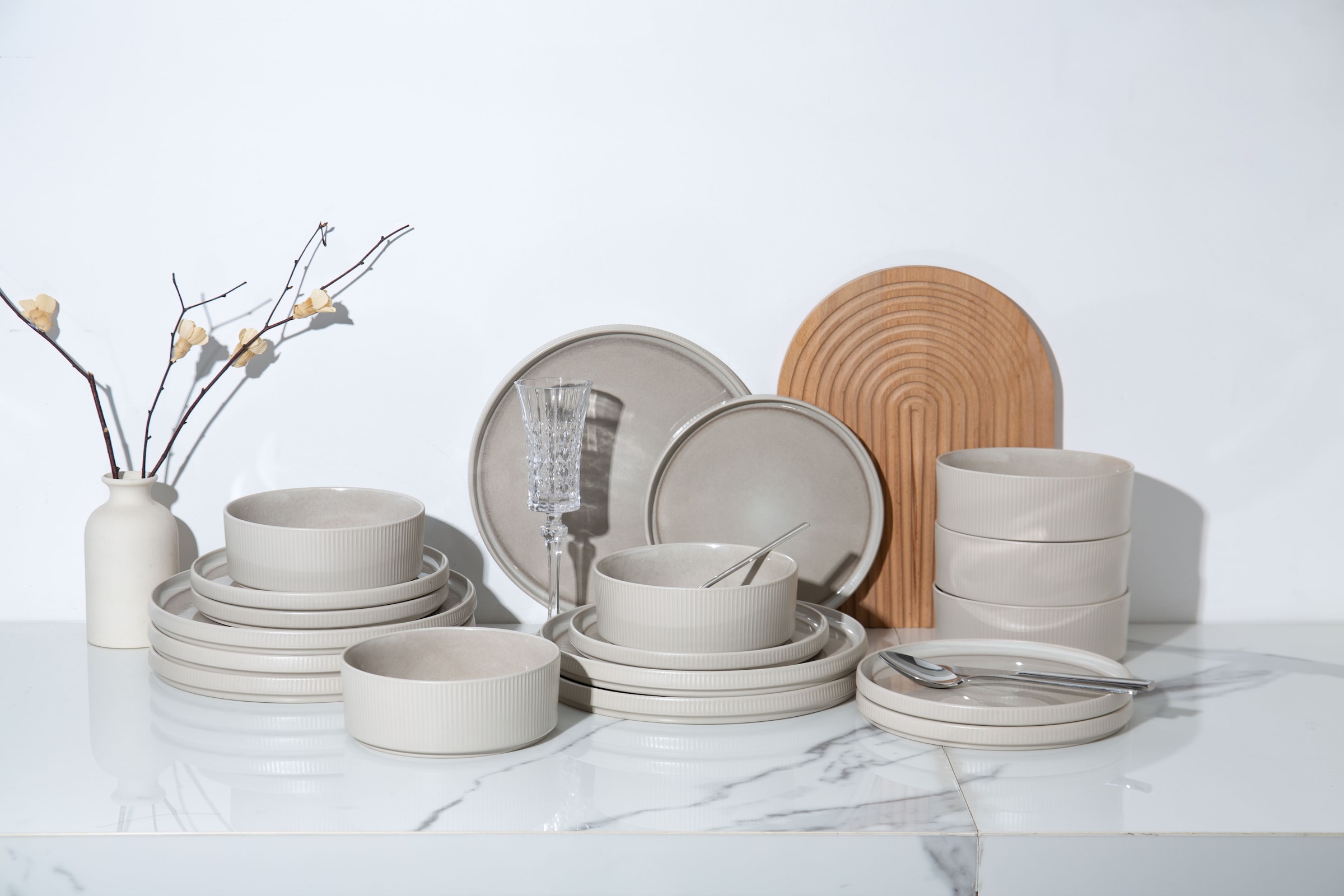 my home Geschirr-Set »Loik, außen matt, innen reaktiv glasiert«, (Set, 18 tlg.), spülmaschinenfest und mikrowellengeeignet