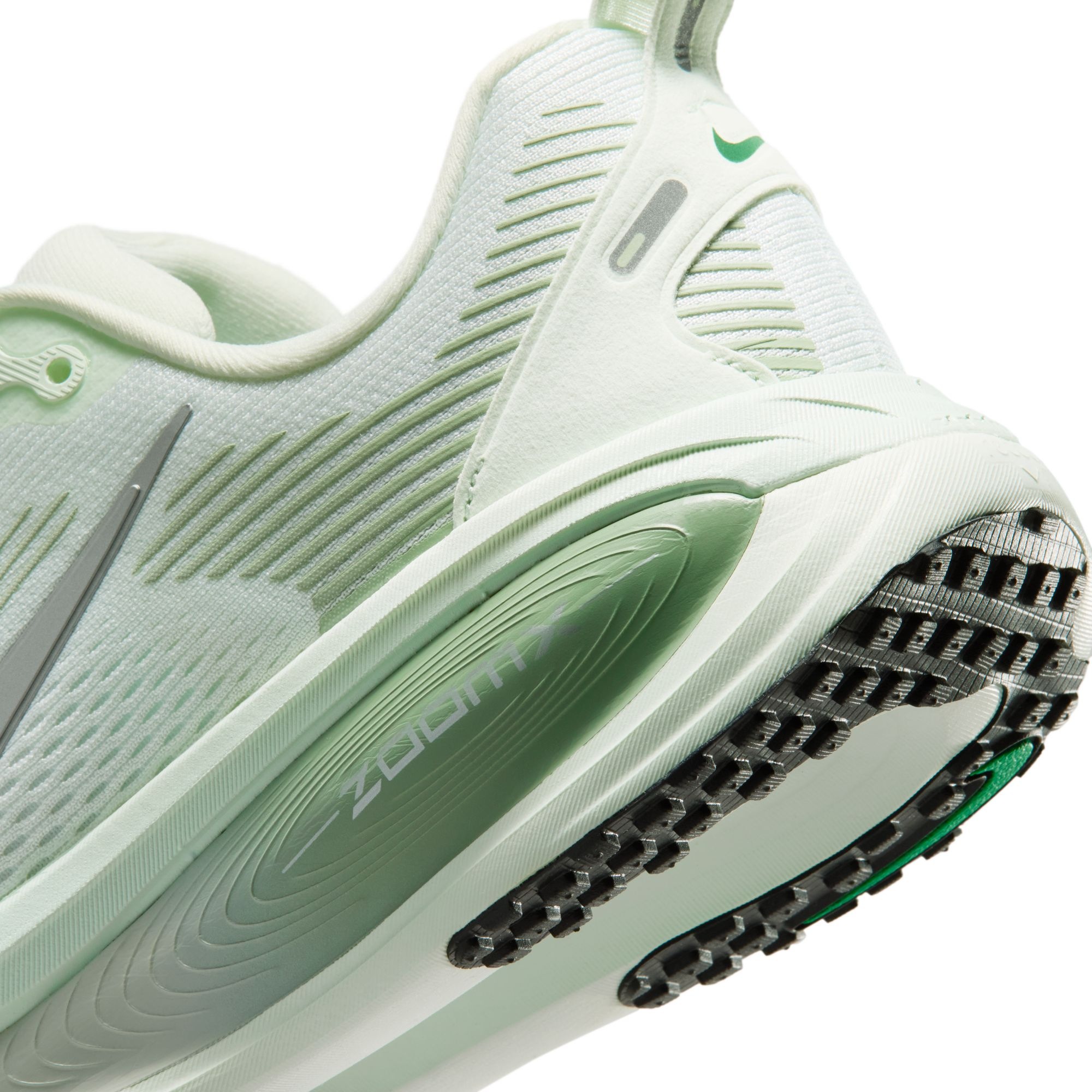 Nike Laufschuh »Vomero 18«  doppellagige, maximale Dämpfung für ein komfortables Laufgefühl