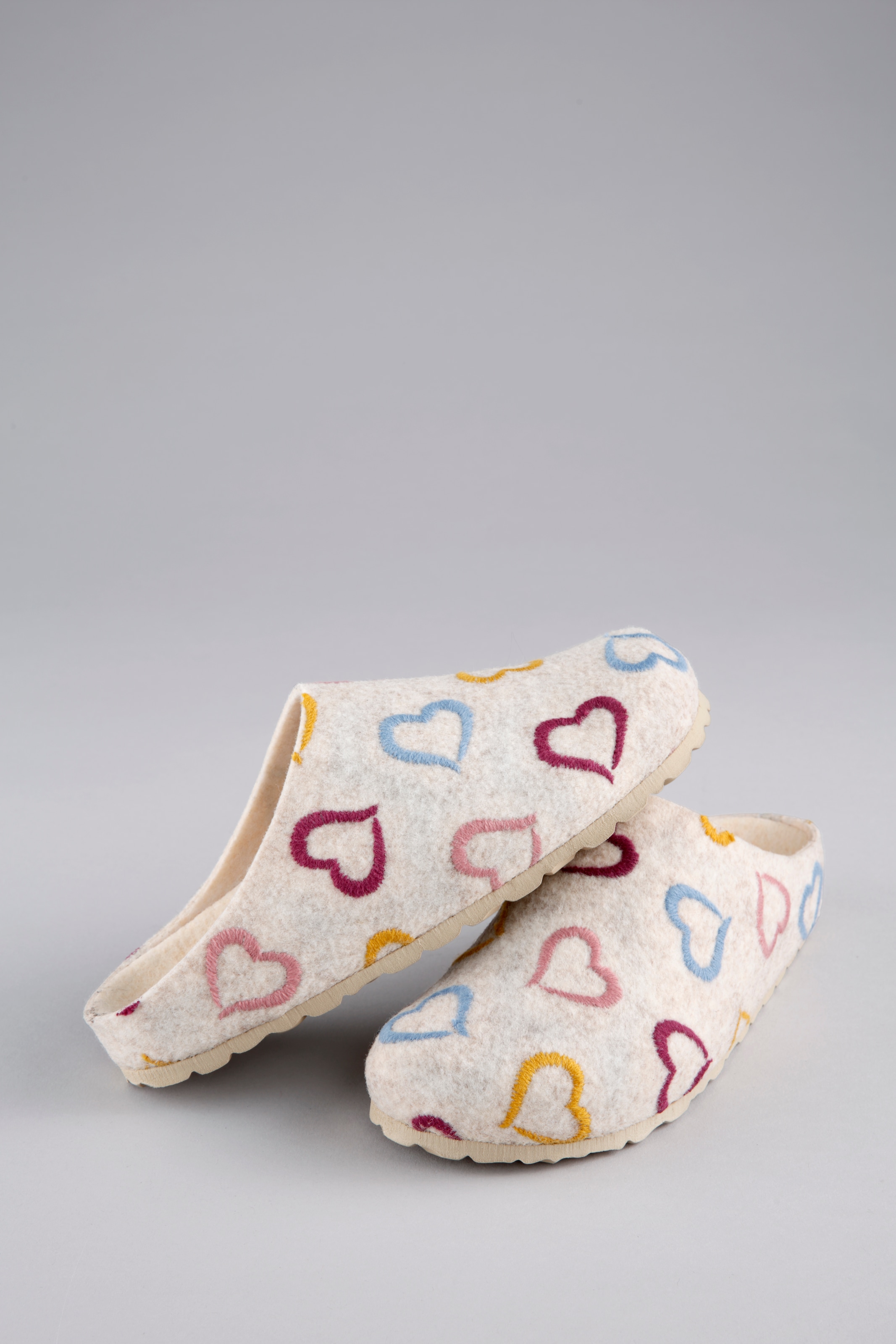 Aniston Shoes Damen Clog Homeslipper, Hausschuh in Bequemweite G (= weit), Größe 36