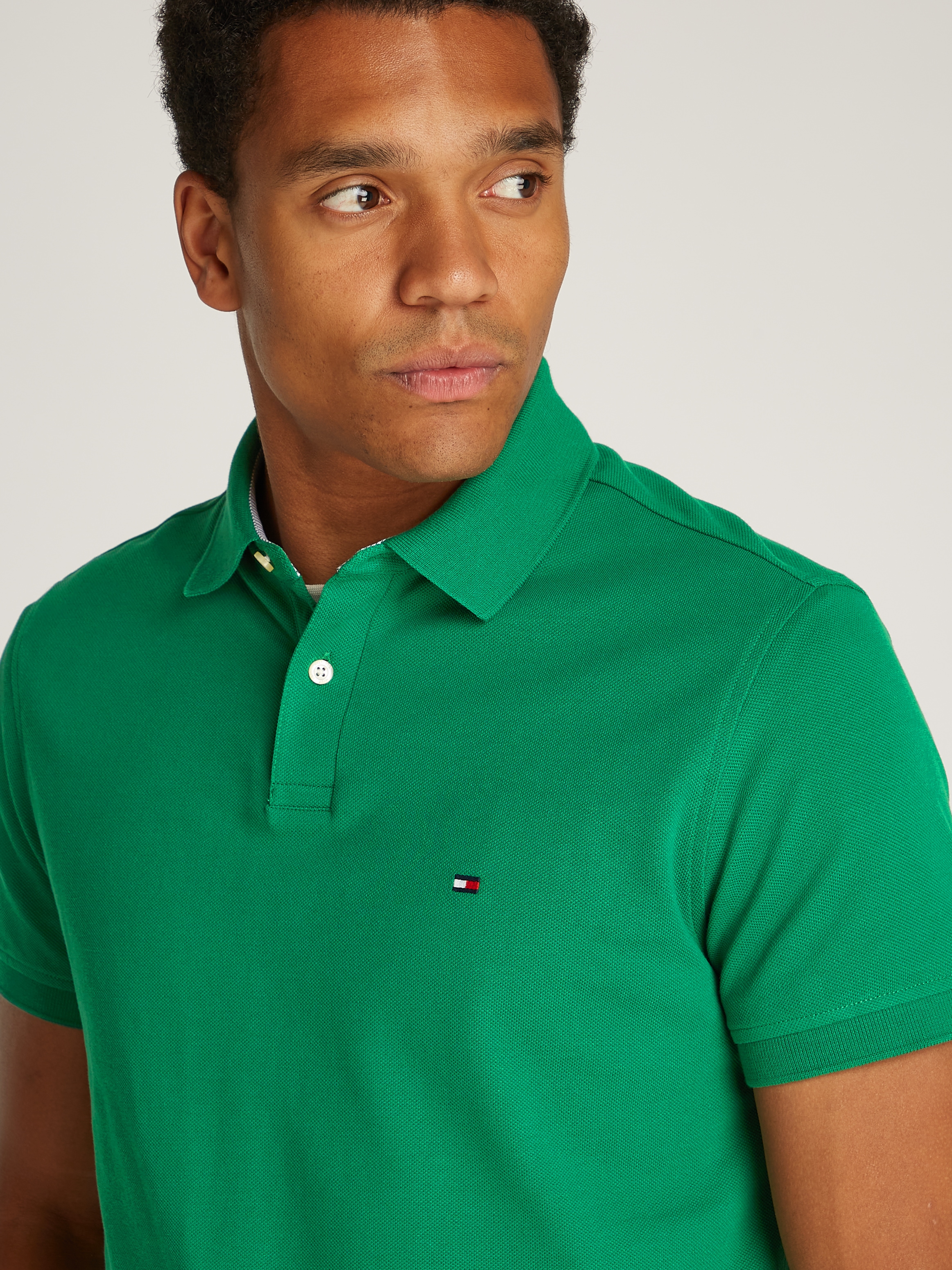 Tommy Hilfiger Poloshirt »1985 REGULAR POLO«, mit Tommy Hilfiger Kontraststreifen innen am Kragen