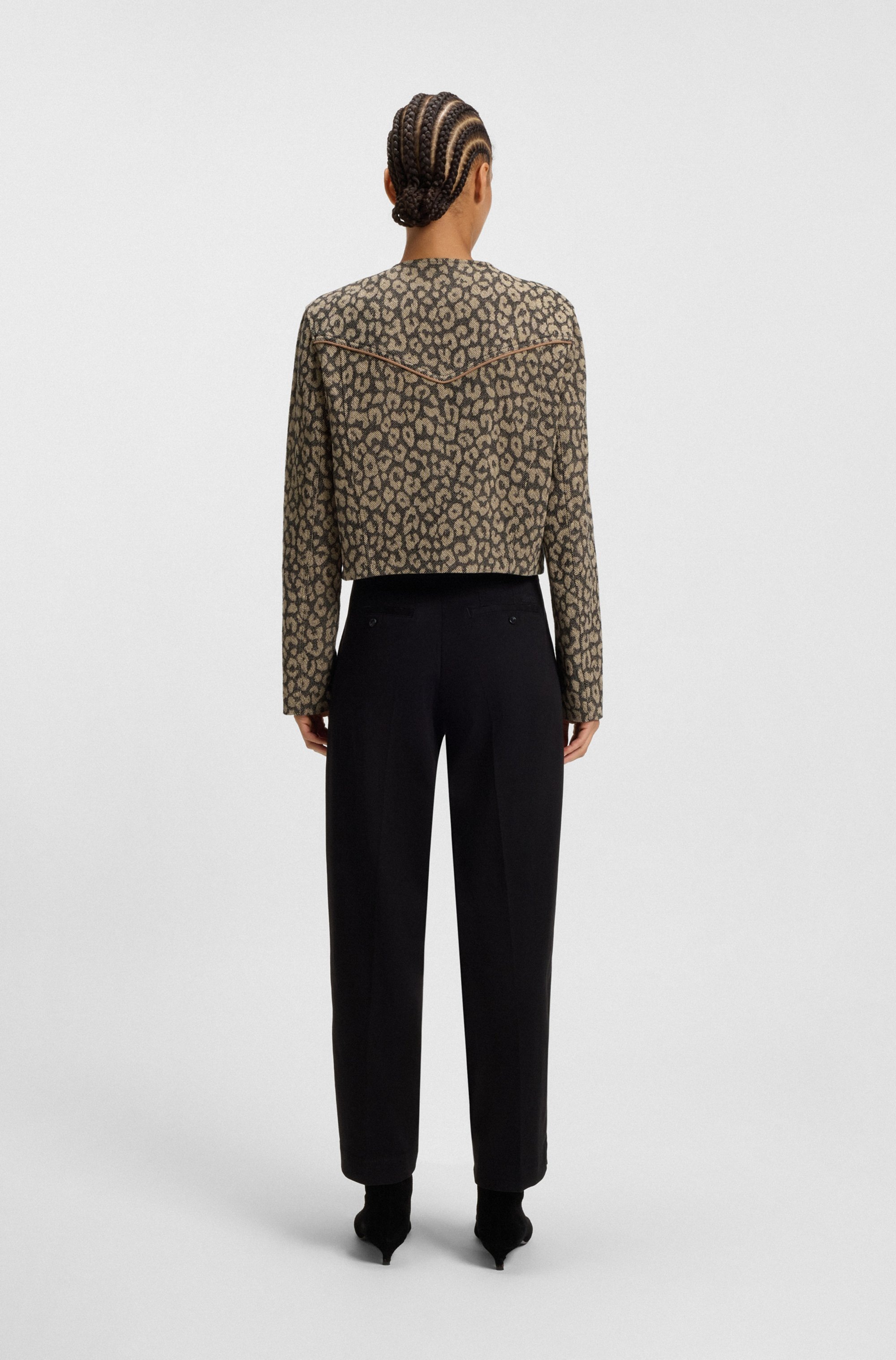 BOSS ORANGE Bikerjacke »Jaleo Premium Damenmode«, in Cropped-Länge, Leo-Jacquard