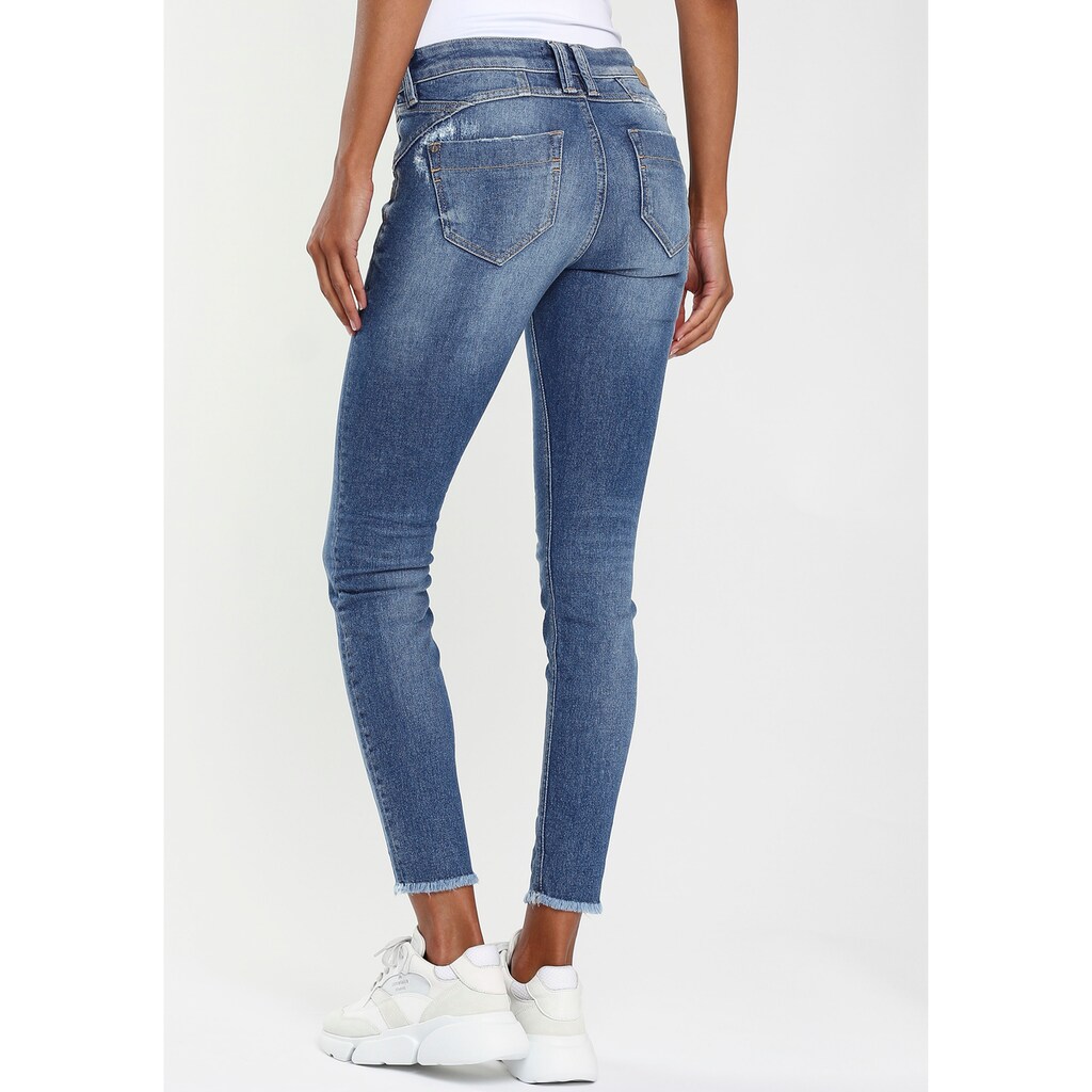 GANG Skinny-fit-Jeans »NENA CROPPED«, mit leicht gerundeten Gesäßtaschen für einen schönen Po