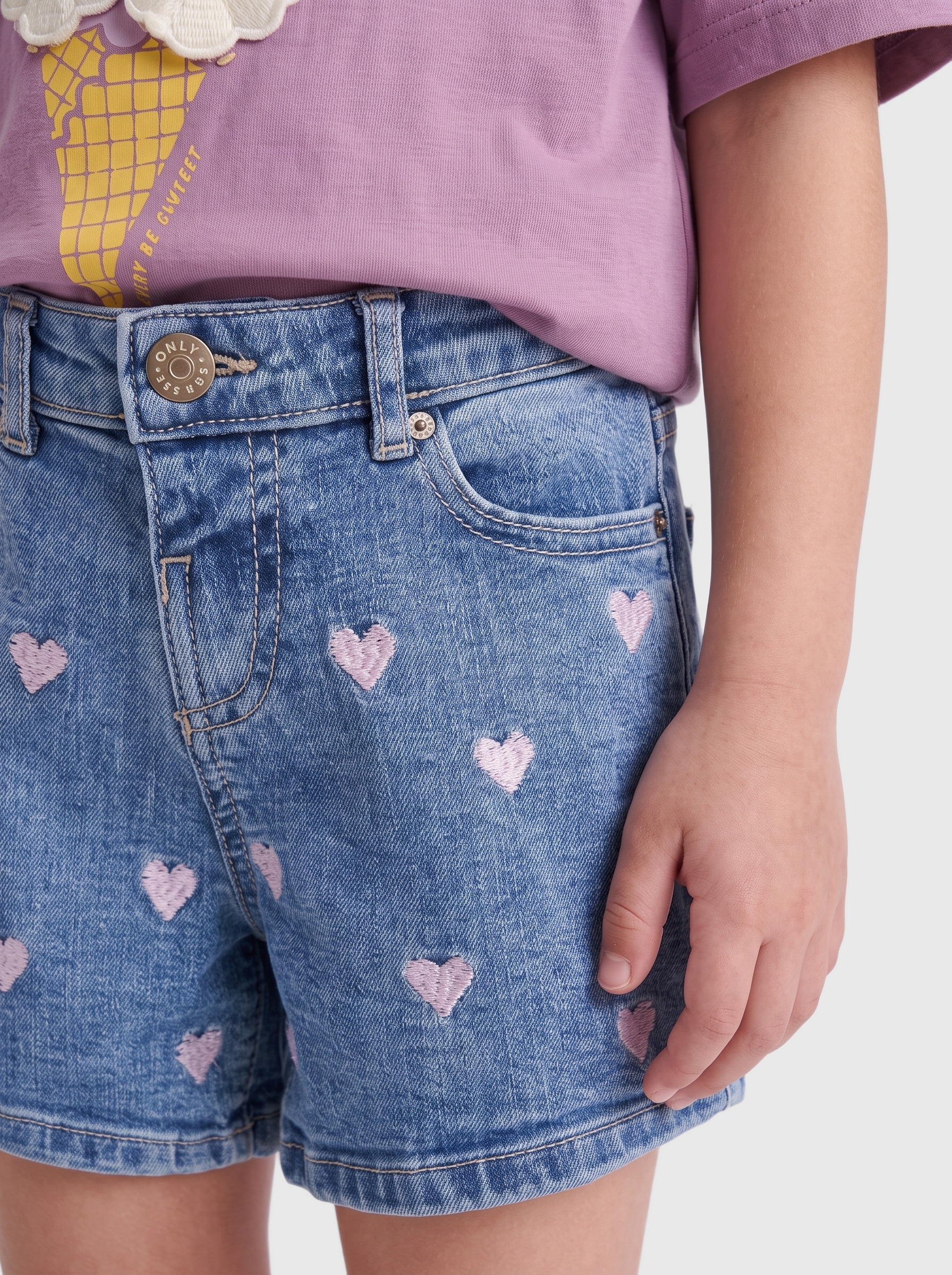 KIDS ONLY Jeansshorts »KMGJUICY HEART EMB SHORTS DNM«