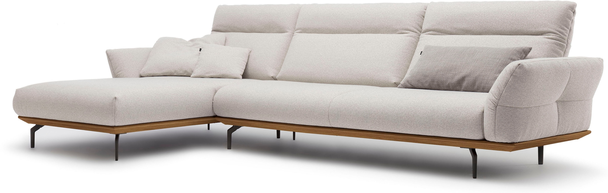 Creation BY ROLF BENZ Ecksofa »CR.460 Designsofa mit erstklassigem Sitzkomfort« Sockel in Nussbaum, Winkelfüße in Umbragrau, Breite 338 cm
