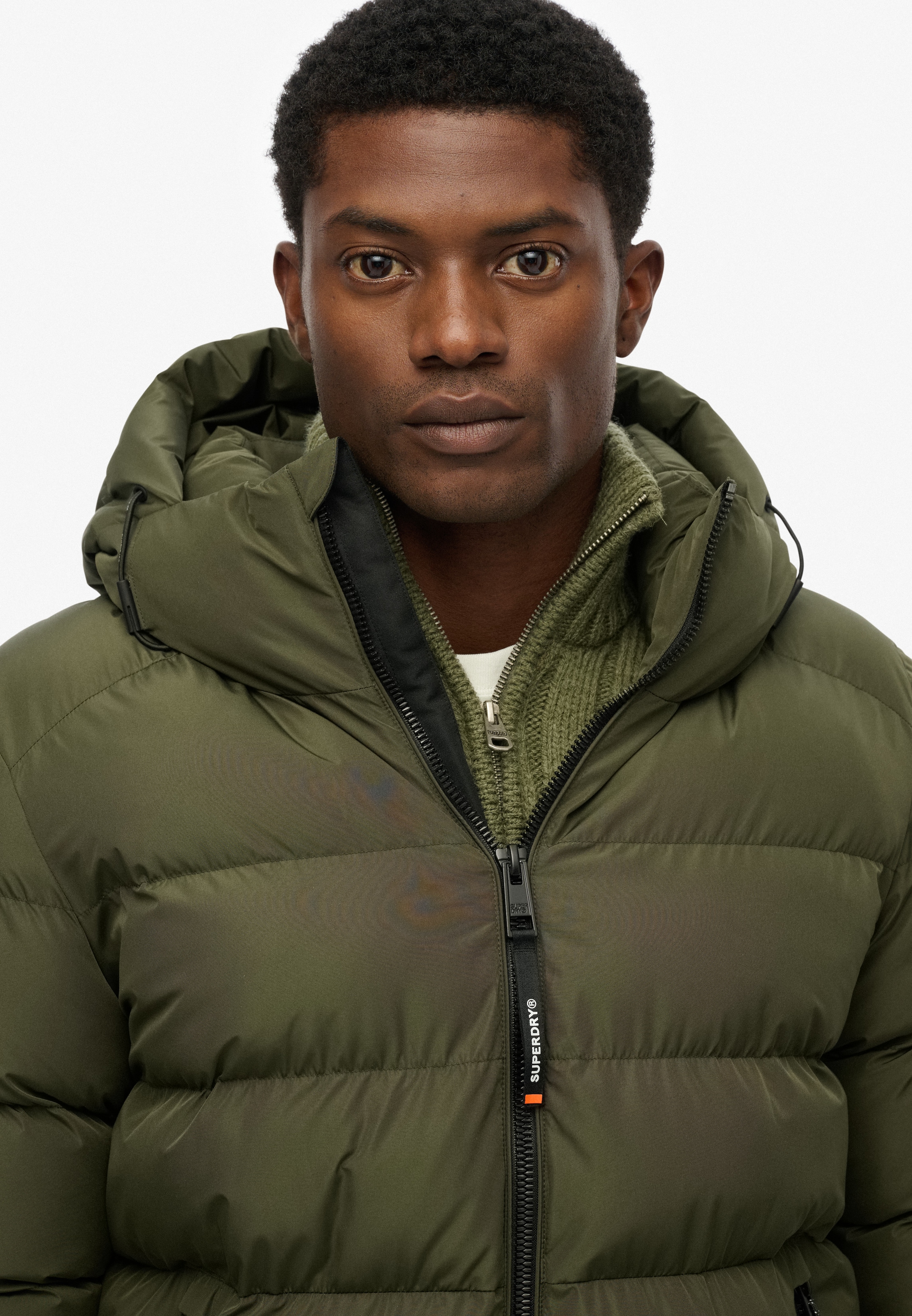 Superdry Steppjacke »HOODED SPORTS PUFFER JACKET« mit Kapuze Kunstfaser, relaxed fit