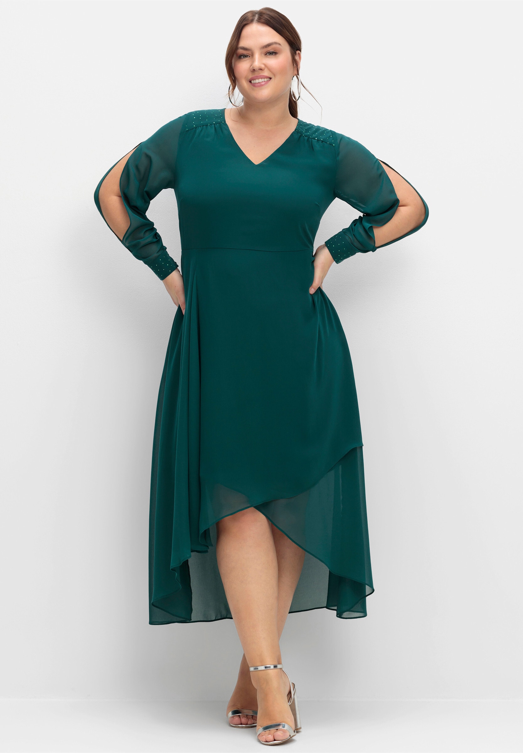 Sheego Jerseykleid »Abendkleid Abendkleid mit kleinen Schmucksteinchen« Ohne Taschen mit Cut-outs und Schmucksteinen
