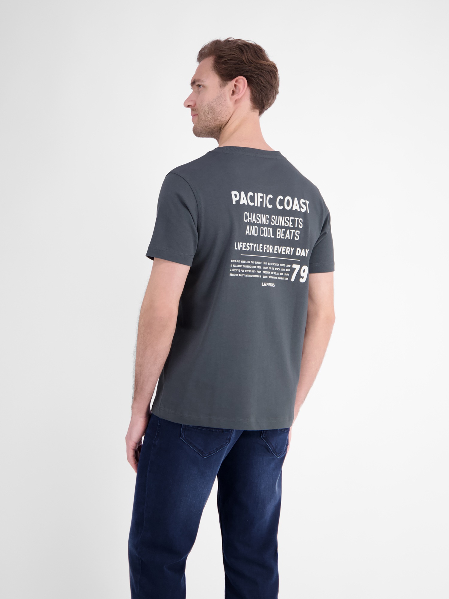 LERROS T-Shirt »Sportliches T-Shirt aus Baumwolle mit Brust- und Rückenprint«
