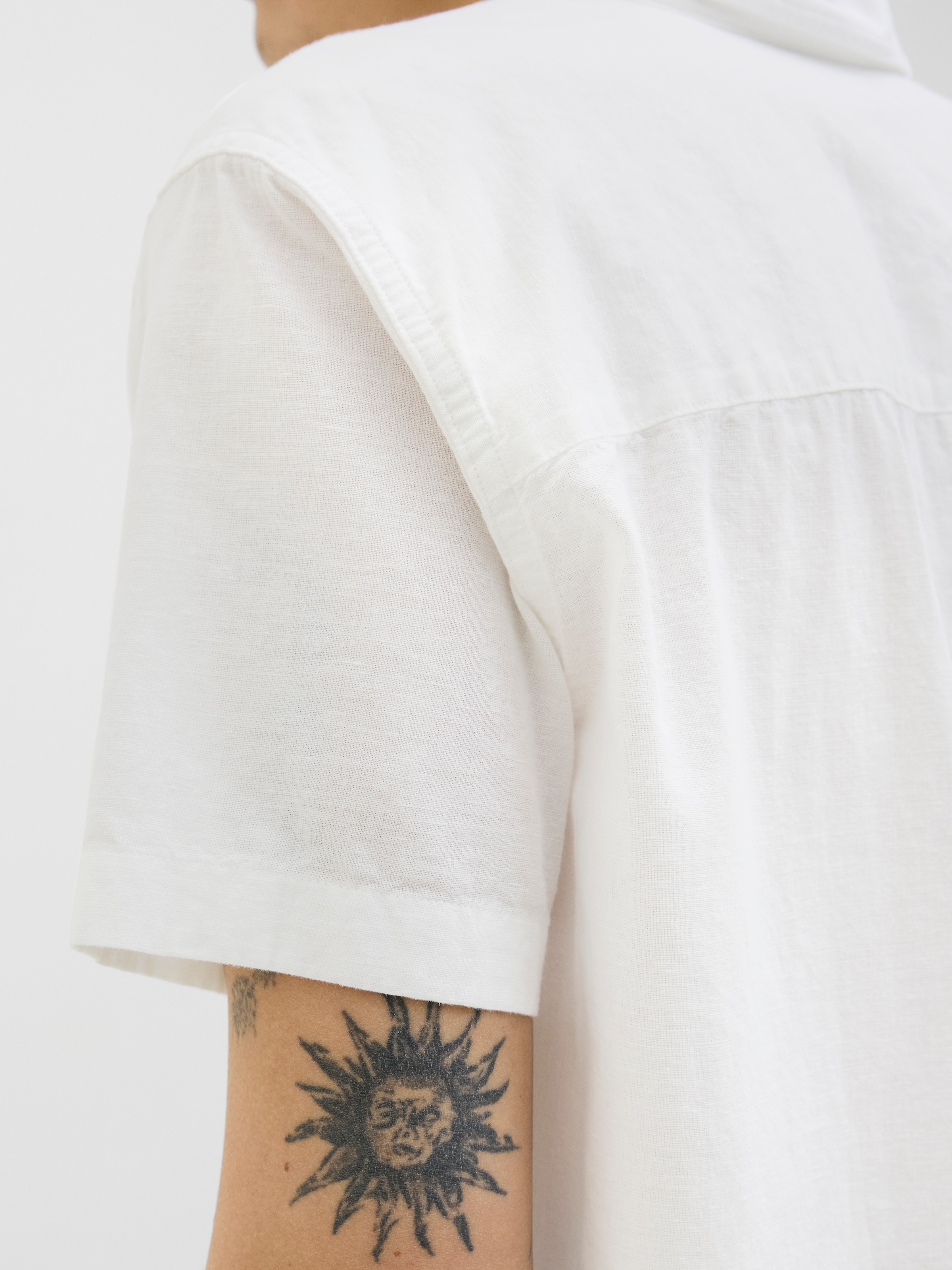 Jack & Jones Kurzarmhemd »JJEBREEZE SHIRT SS SN«, mit Hemdkragen
