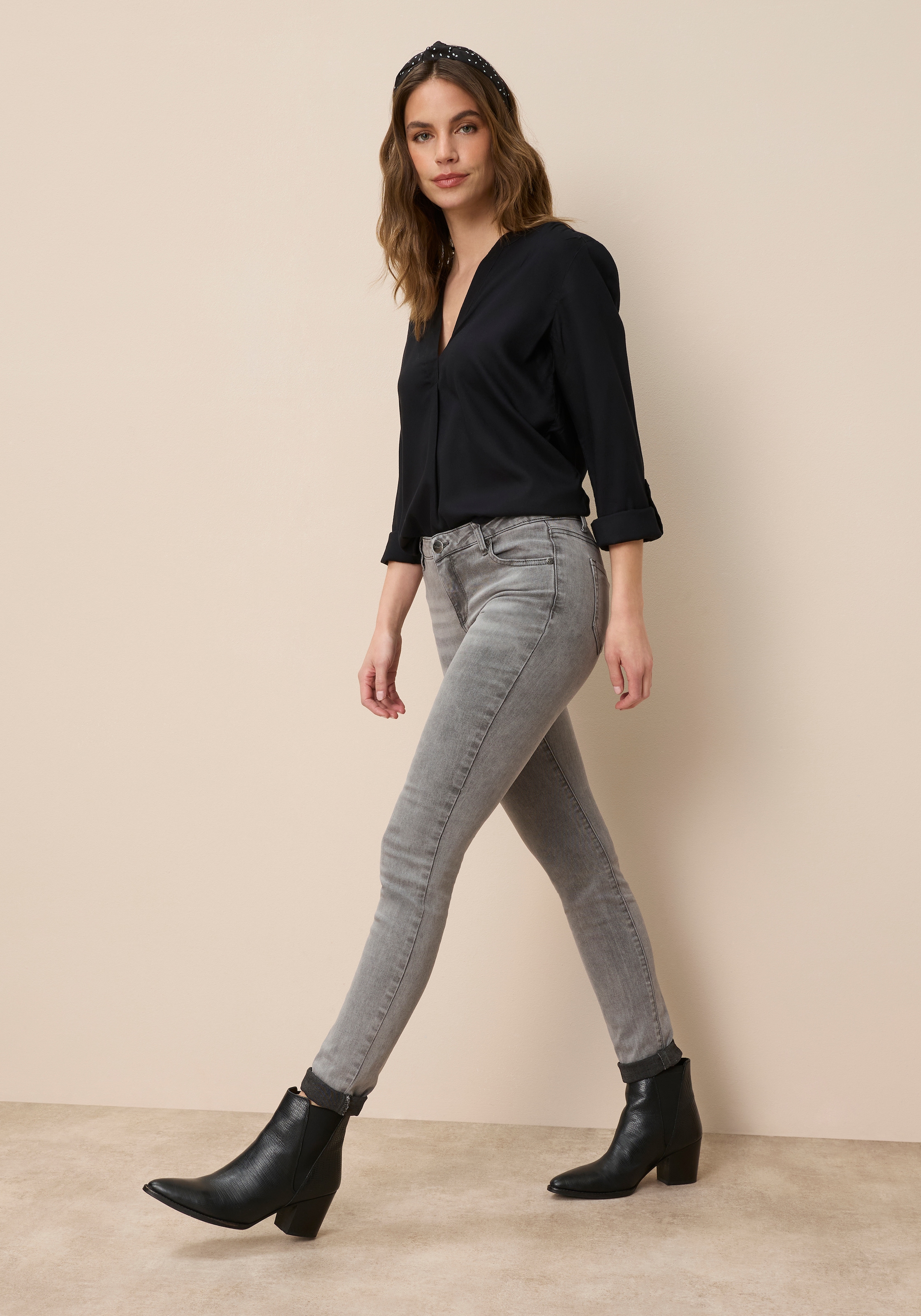 Tamaris Skinny-fit-Jeans schmale Beinweite, mit Gürtelschlaufenbund, mit Metallreißverschluss