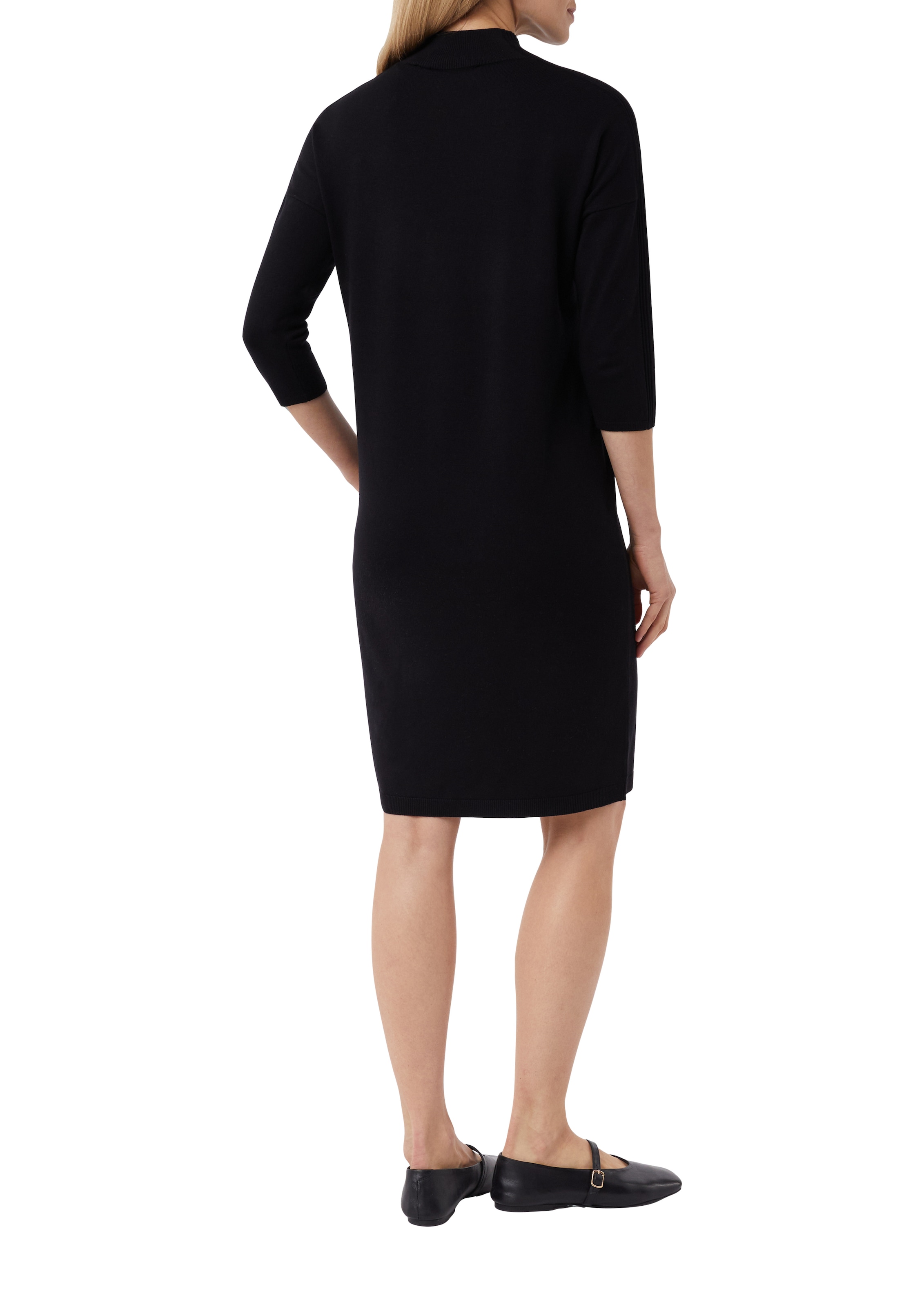 Comma Strickkleid mit überschnittenen Schultern