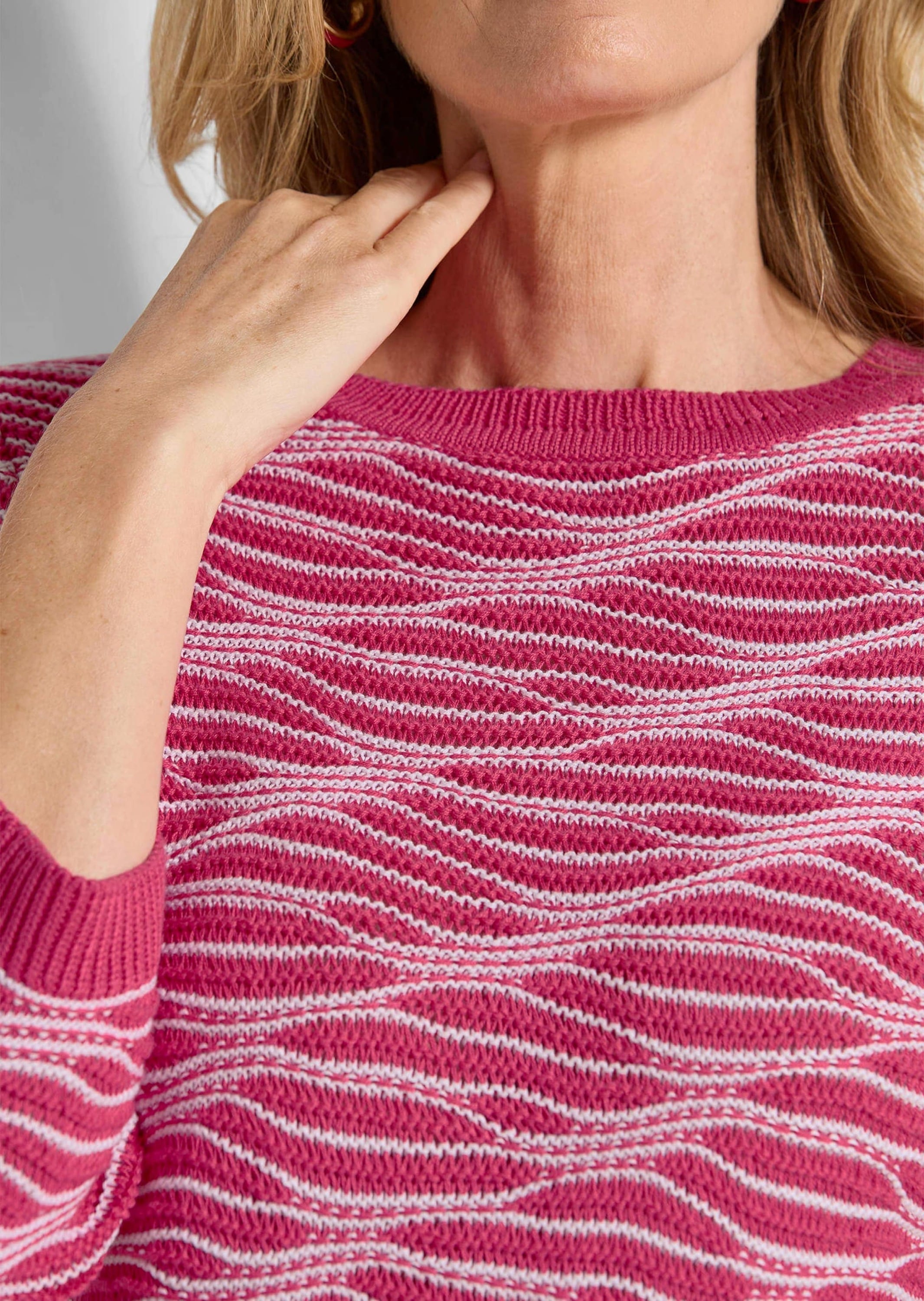 GOLDNER Rundhalspullover »Kurzgröße Baumwollpullover mit Wellenstruktur« modischer Wellenstrick