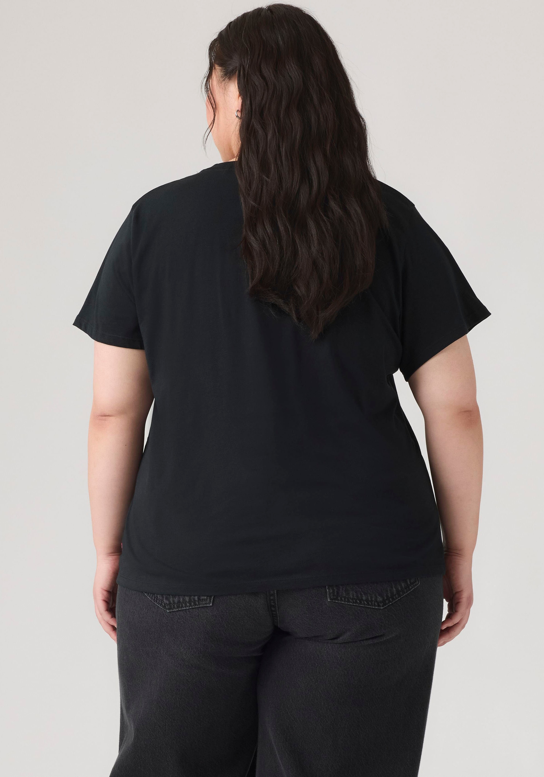 Levi's® Plus T-Shirt »PERFECT TEE« Figurumspielende Passform
