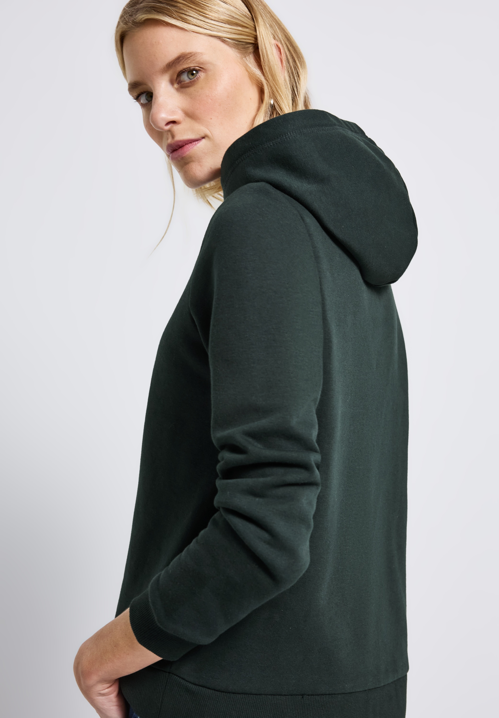 STREET ONE Sweatshirt , mit Kapuze
