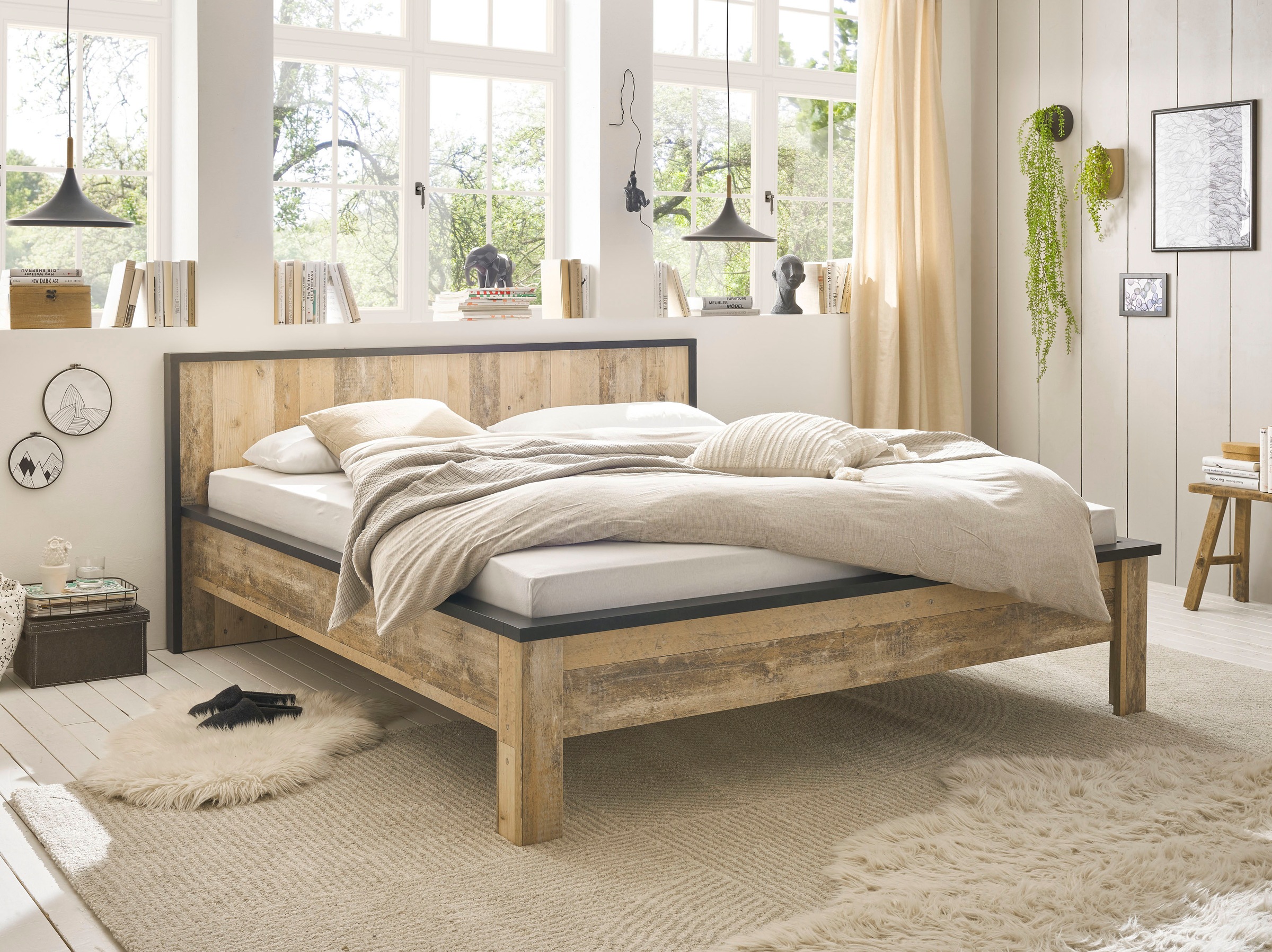 Home affaire Einzelbett »SHERWOOD Liegefläche 90/140 oder 180x200 cm«, aus FSC®-zertifiziertem Holzwerkstoff, rustikaler Landhausstil