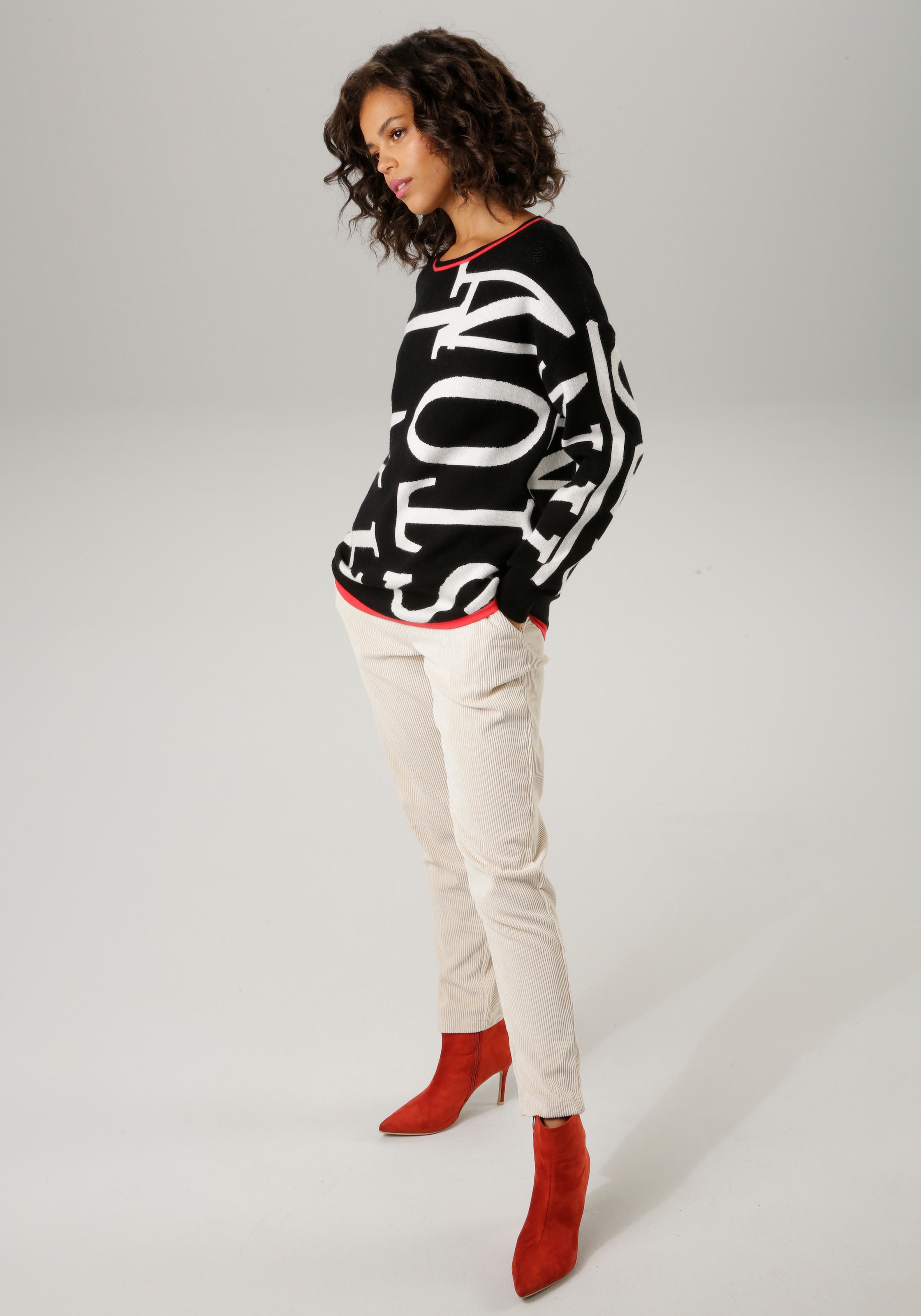 Aniston CASUAL Strickpullover, mit eingestrickten ANISTON-Schriftzügen