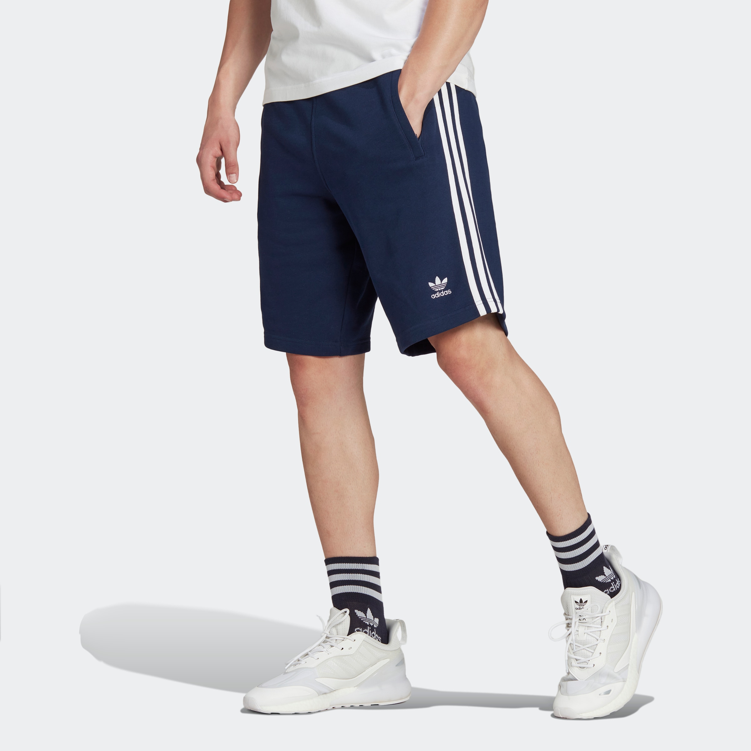 adidas Originals Shorts »ADICOLOR CLASSICS 3-STREIFEN SWEAT«, (1 tlg.)