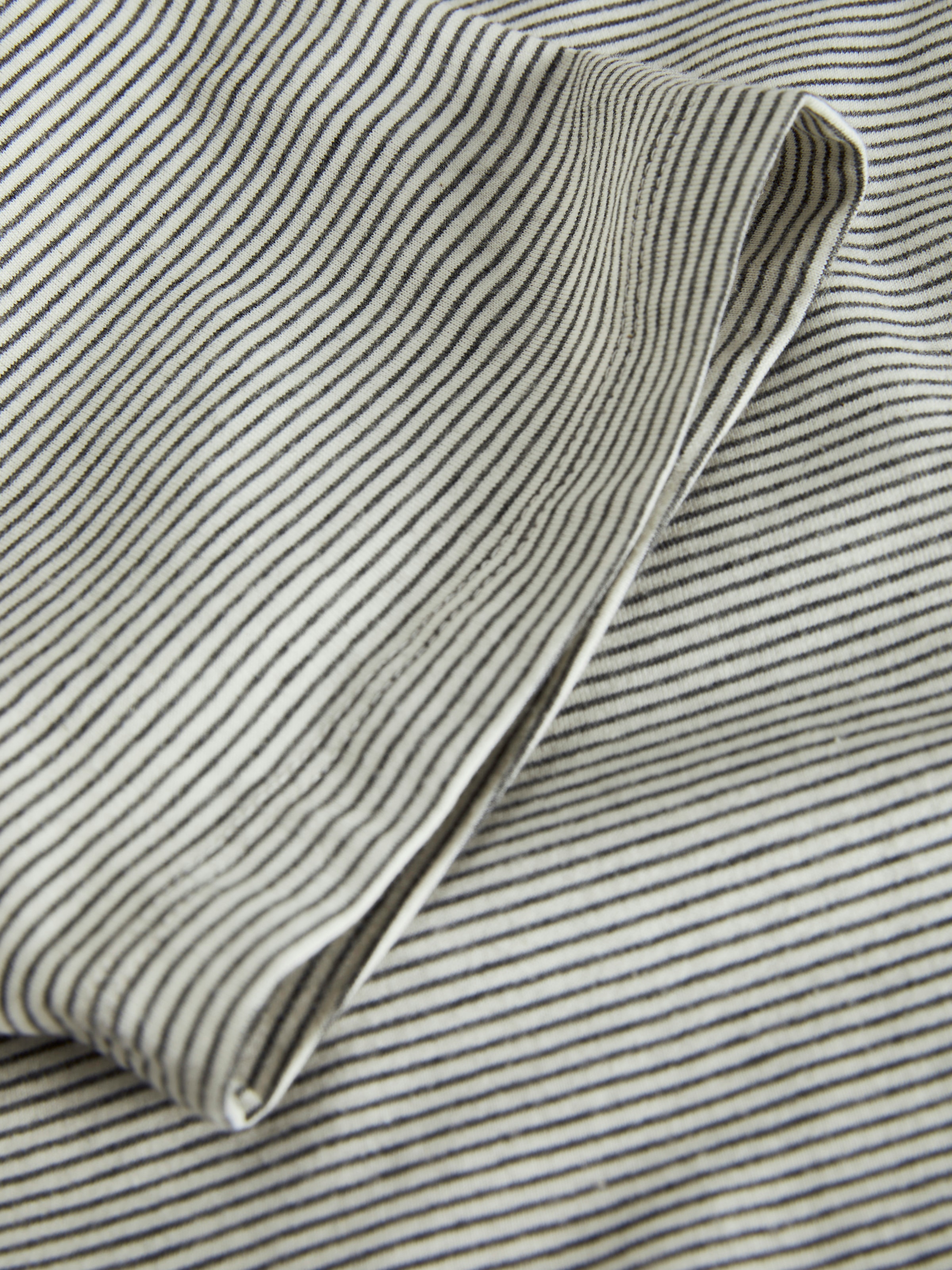 Jack & Jones T-Shirt »JJESPLIT NECK STRIPE TEE SS NOOS«, mit besonderem Rundhalsausschnitt