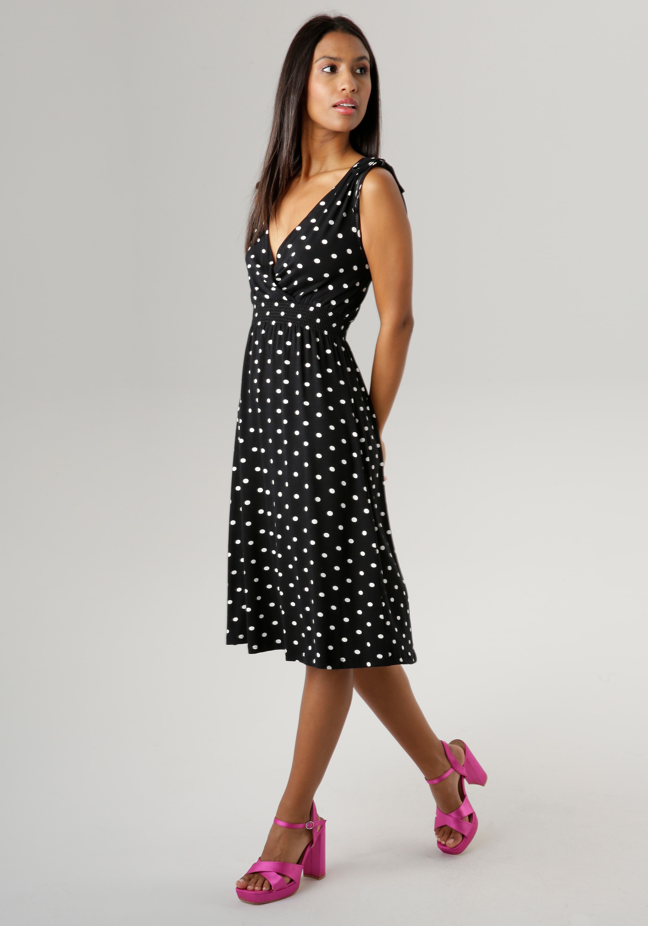 Aniston SELECTED Sommerkleid, kaufen an den mit variierbarer Raffung NEUE OTTO KOLLEKTION Online Schultern - Shop im