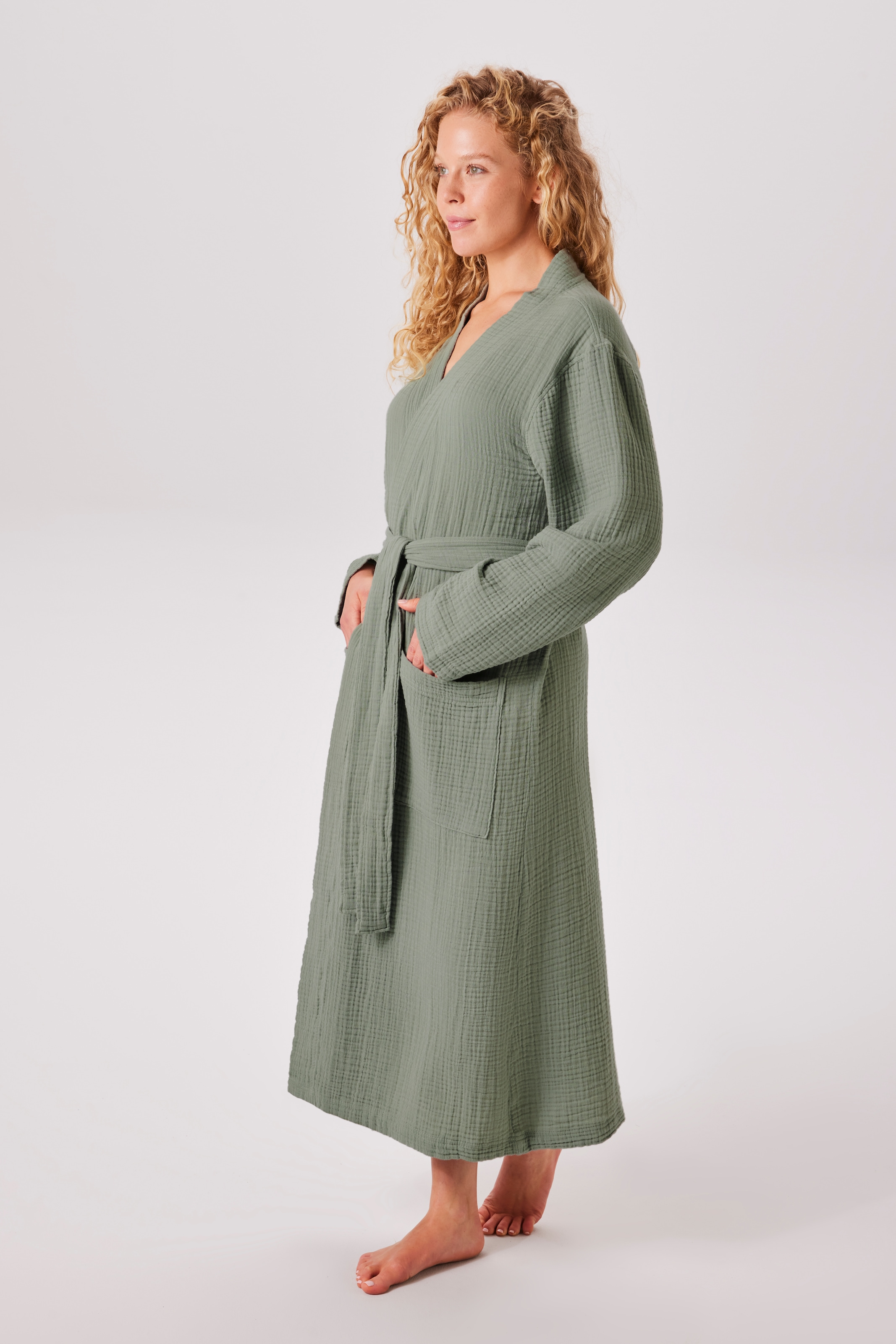 my home Bademantel »Juna Musselin, ideal für Sauna & Spa, Hotelbademantel, Morgenmantel« 1 Stk. modern, leichte Qualität, 100% Baumwolle