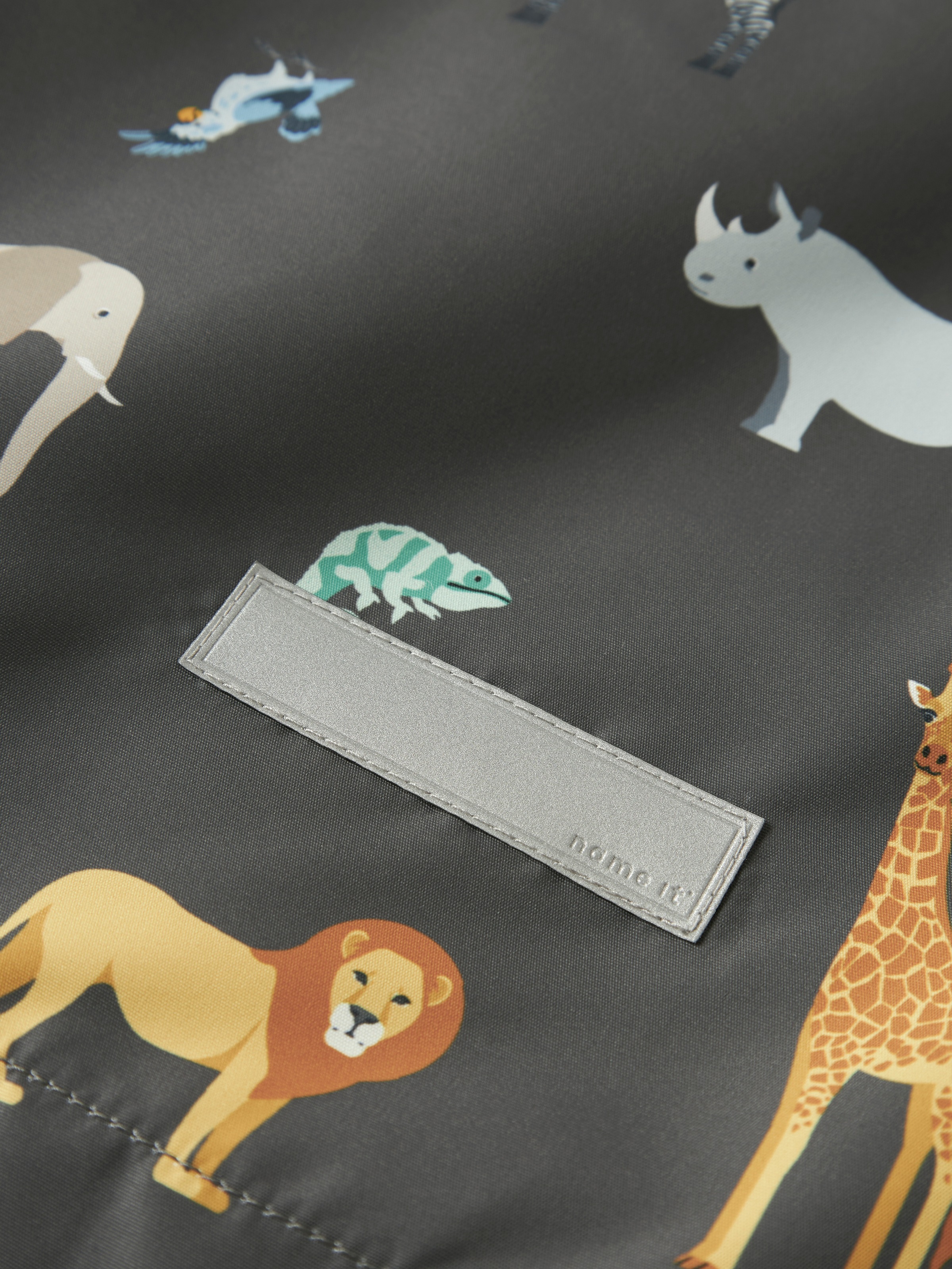 Name It Outdoorjacke »NMMMAX JACKET LI AOP NOOS« mit Kapuze reflektierende Details, wasserabweisend