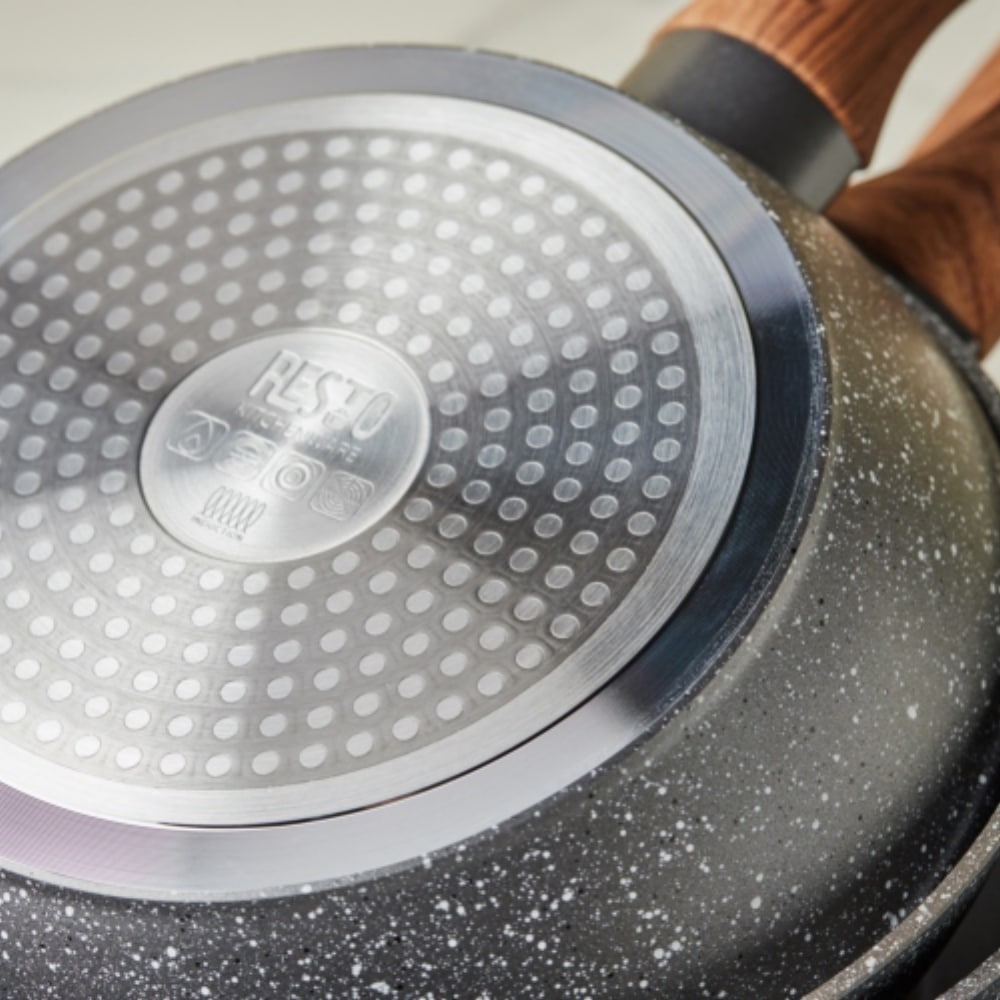 RESTO Kitchenware Bratpfanne »Aquila, tiefe Schmorpfanne langlebig und spülmaschinenfest«, Aluminium, (1 tlg.), mit ergonomischem weichem Griff in Holzoptik