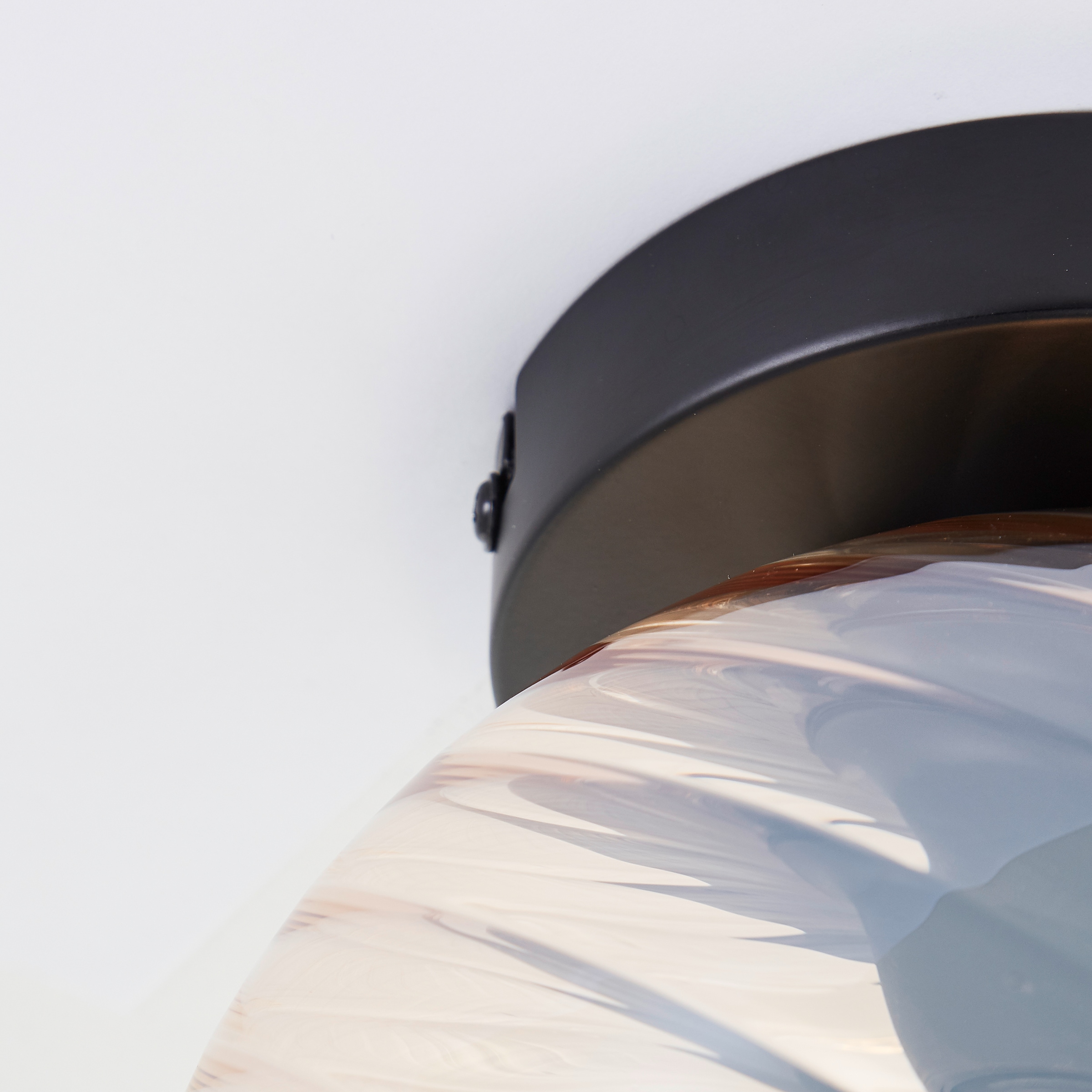 Brilliant Deckenleuchte »Casto« E27 1 Stk. 18 x 19 cm, E27, Glas/Metall, bernsteinfarben/schwarz