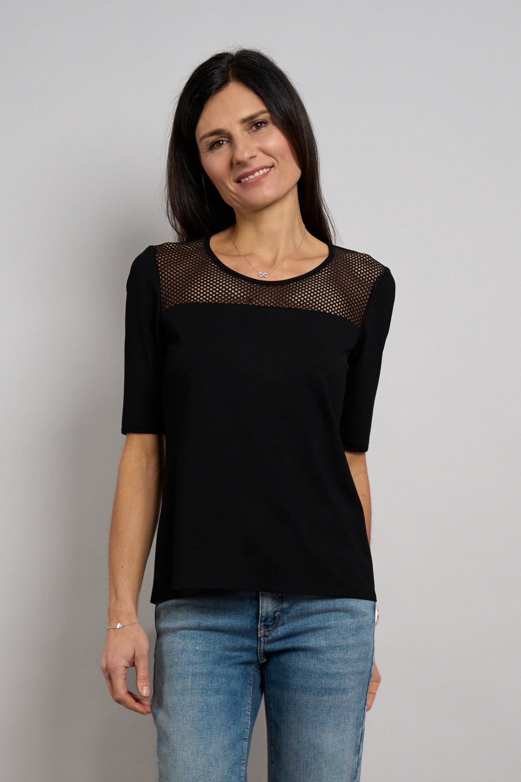 Seidel Moden Rundhalsshirt mit transparenten Lochmuster vorne - MADE IN GERMANY