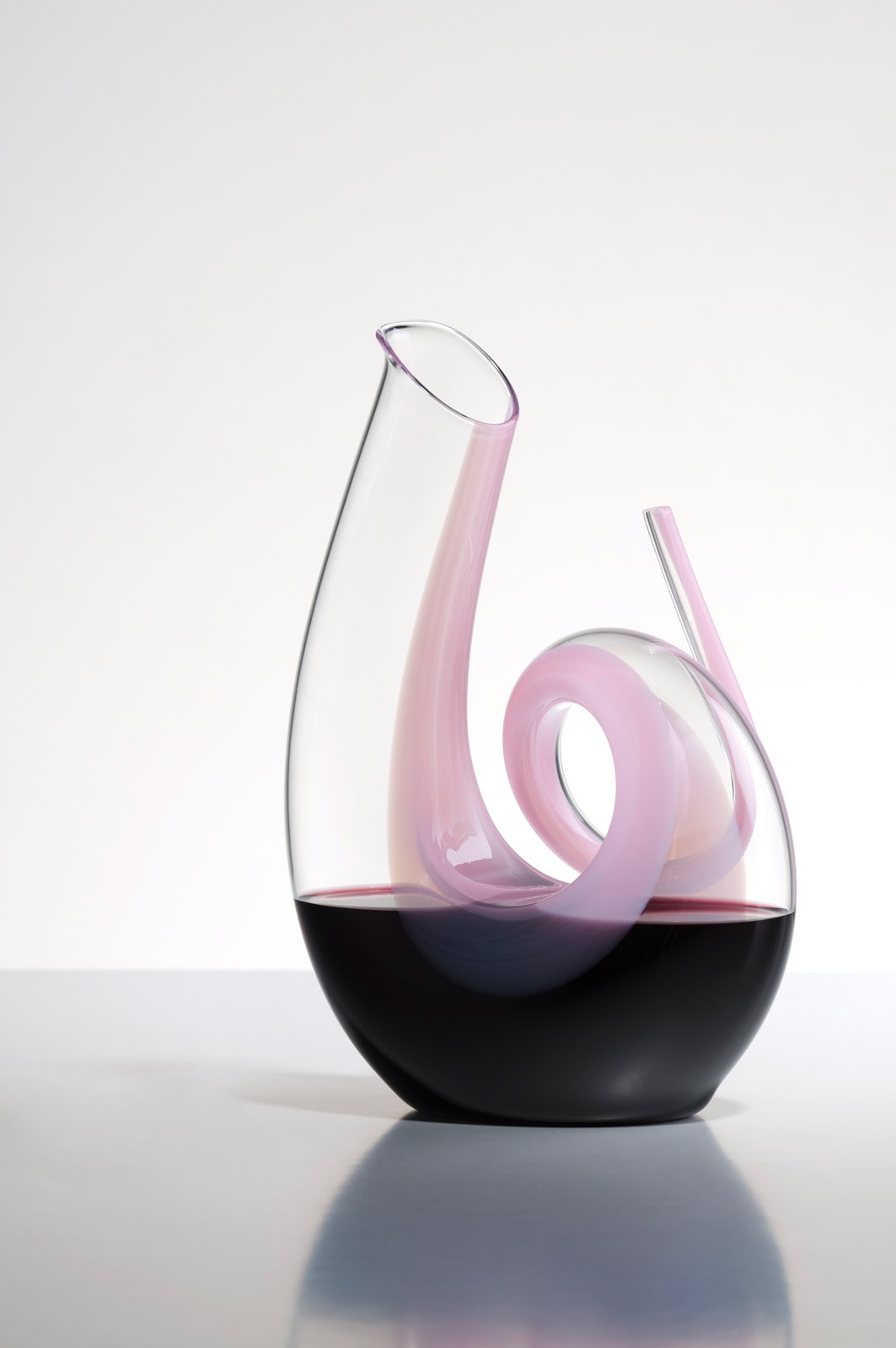 RIEDEL THE WINE GLASS COMPANY Dekanter »Dekanter Curly 26,5 cm pink« Handwäsche wird empfohlen
