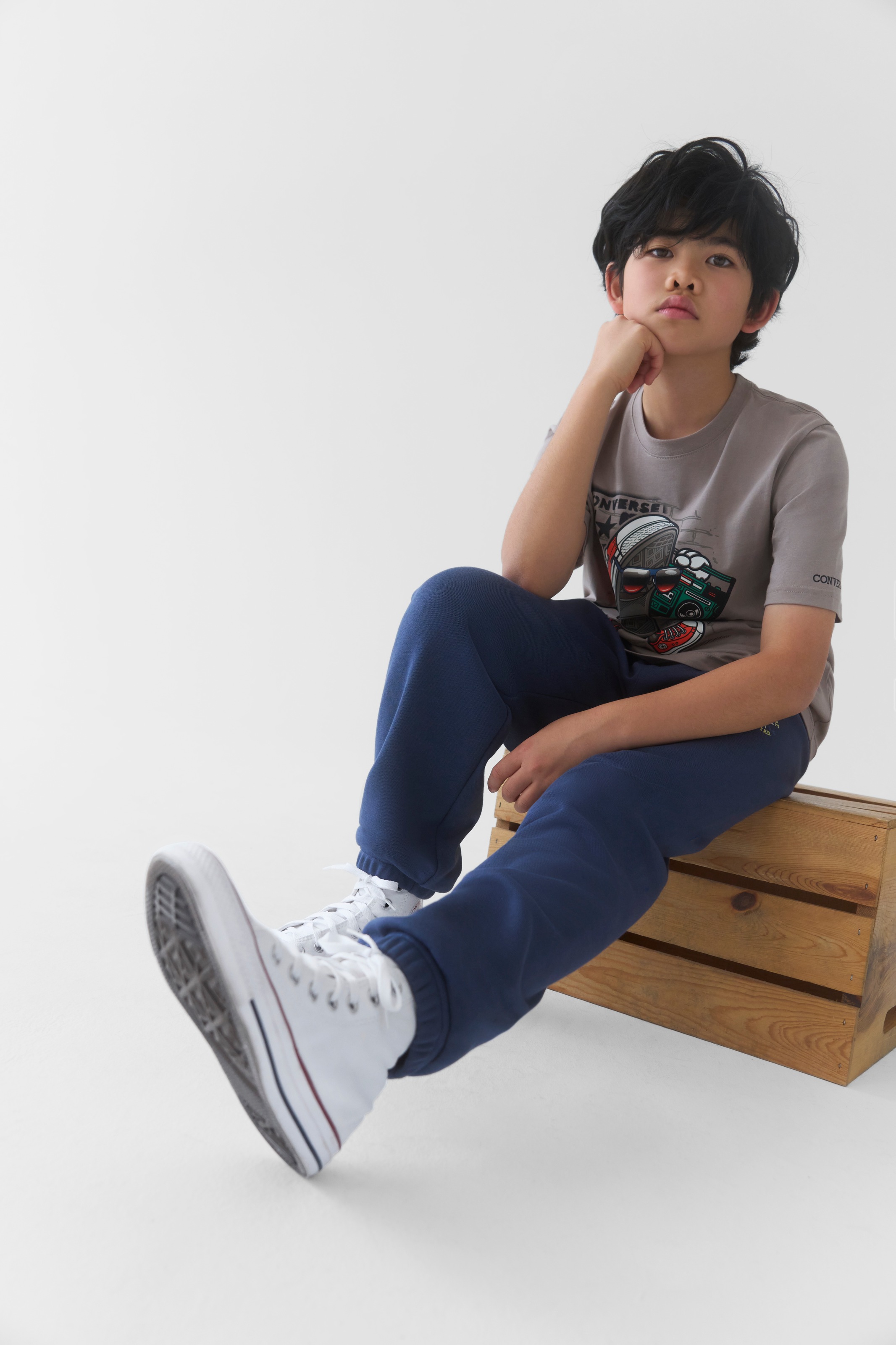 Converse T-Shirt »CNVB CHUCK CHARACTER« für Kinder, mit Converse Chuck-Grafik im Cartoon-Stil