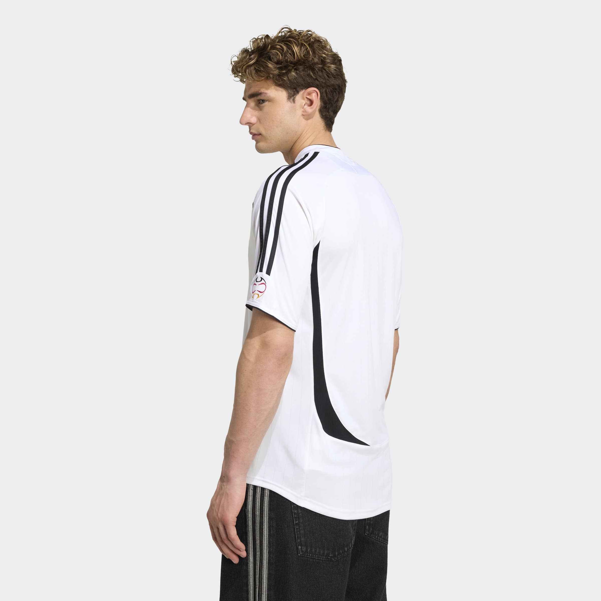 adidas Performance Fußballtrikot »DFB H JSY 06« aus Polyester, mit Rundhalsausschnitt, reguläre Passform