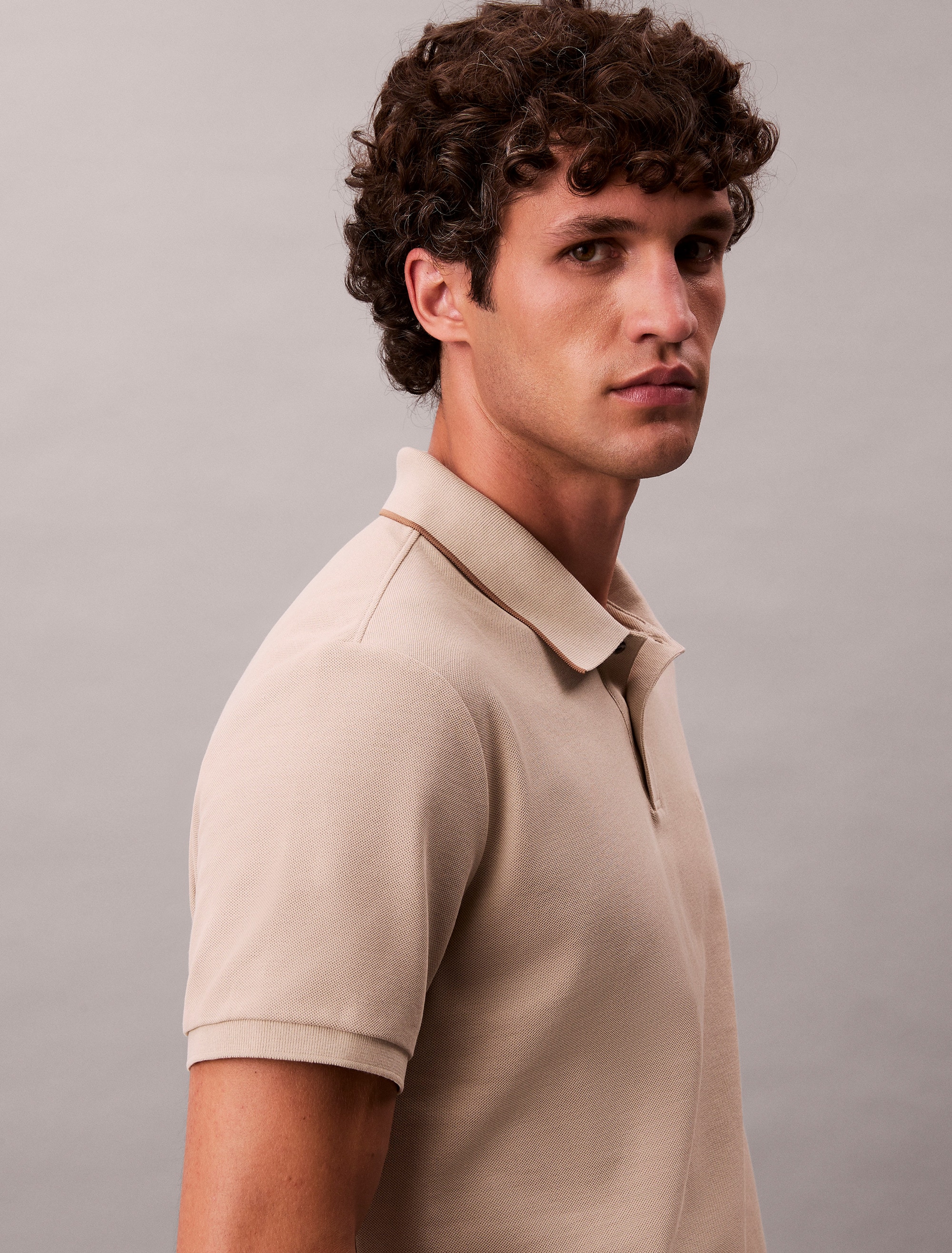 Calvin Klein Poloshirt »SS RFND PQ TPPD CLSS«, Mit Rundhalsausschnitt